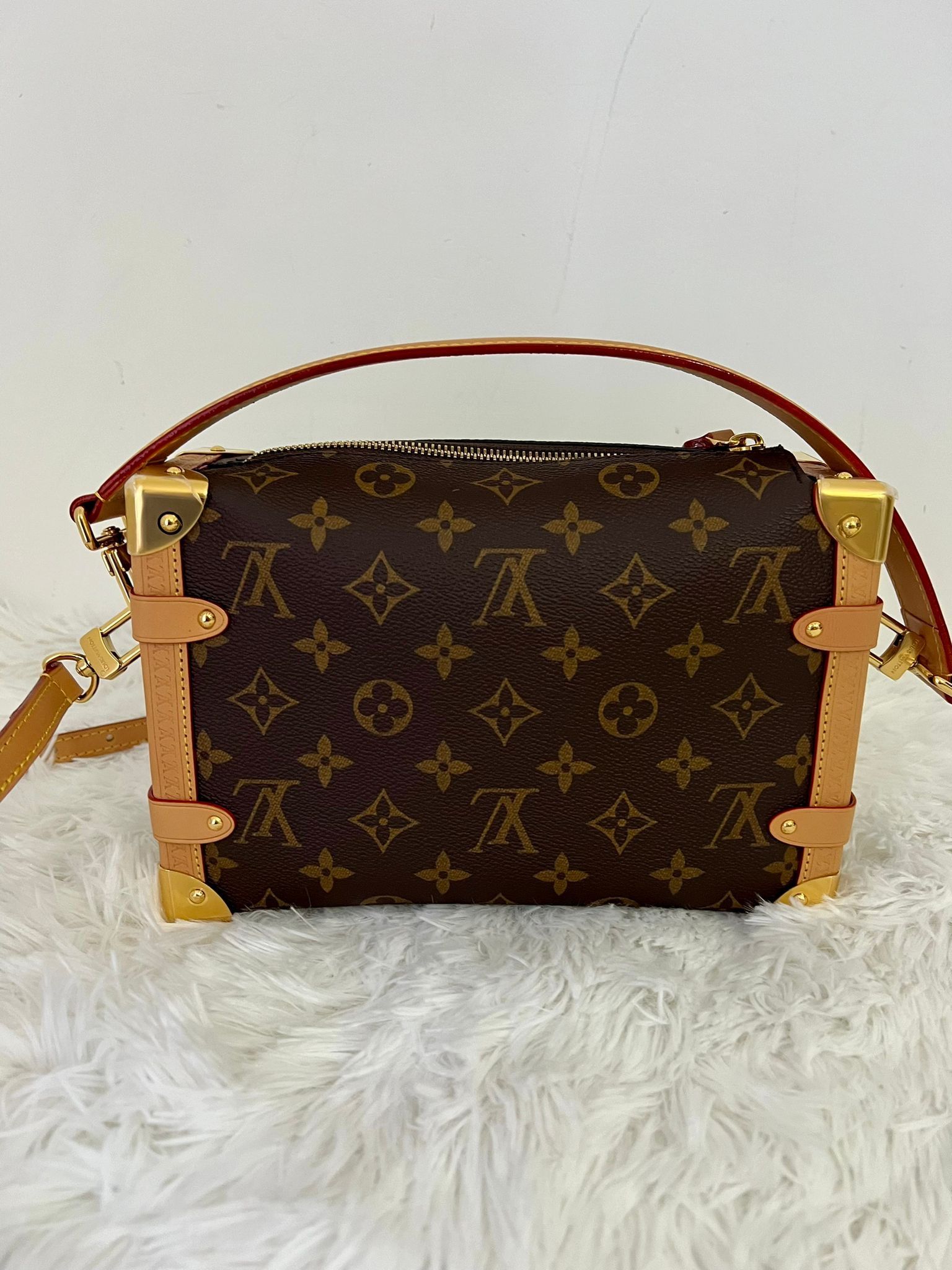 Louis Vuitton Louis vuitton trunk bag MM nWT Size ONE SIZE - 11 Thumbnail