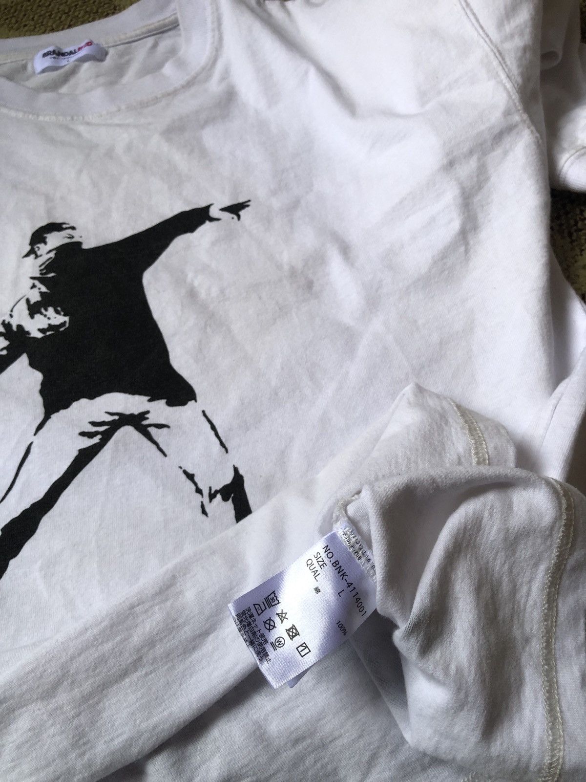 Vintage Vintage Banksy Flower Bomber Size US L / EU 52-54 / 3 - 5 Thumbnail