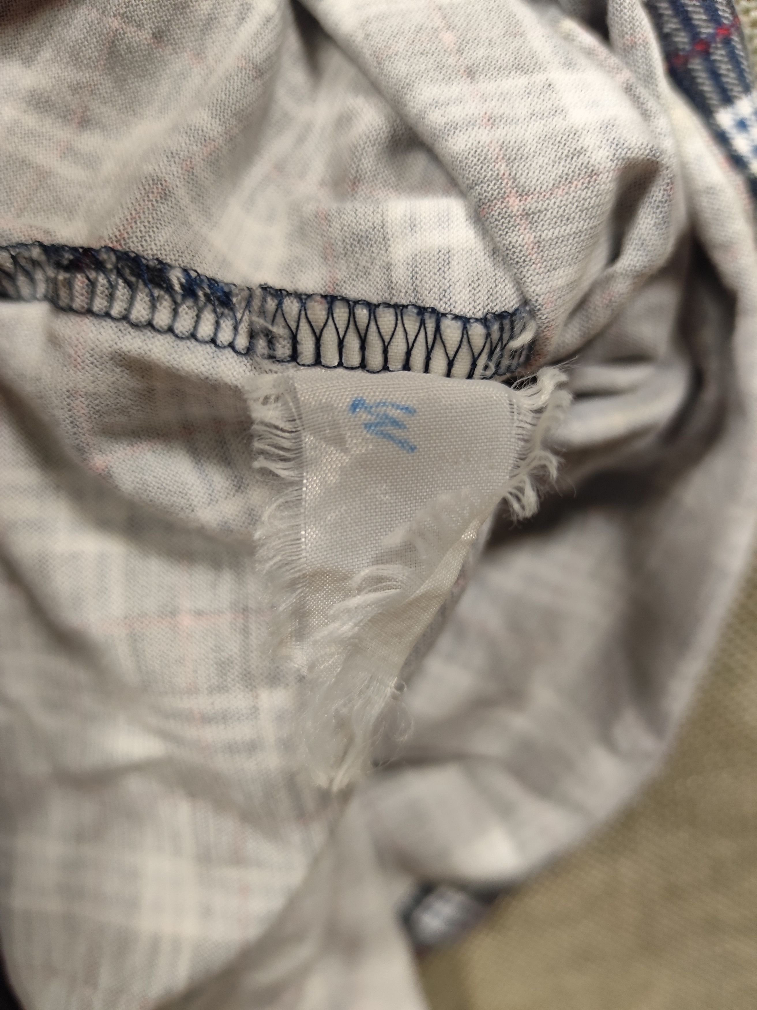 Burberry Vintage 90s Burberry Nova Check distressed Size US L / EU 52-54 / 3 - 6 Thumbnail