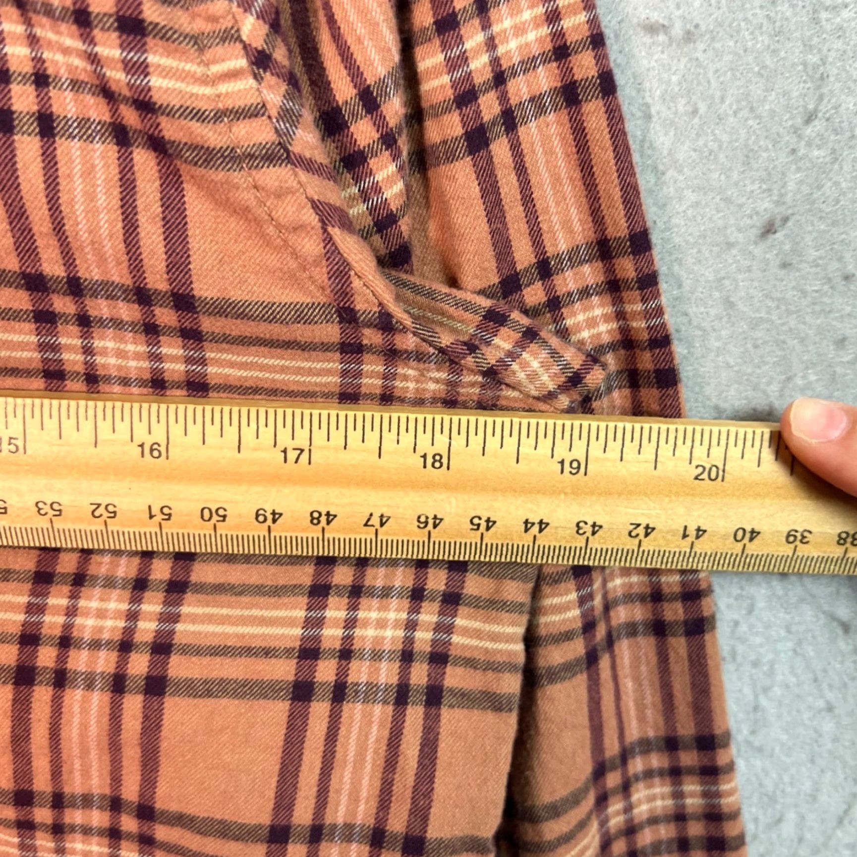 Uniqlo Uniqlo Womens XS Button-Up Shirt Flannel Plaid Brown & Purple 100% Cotton Size XS / US 0-2 / IT 36-38 - 5 Thumbnail