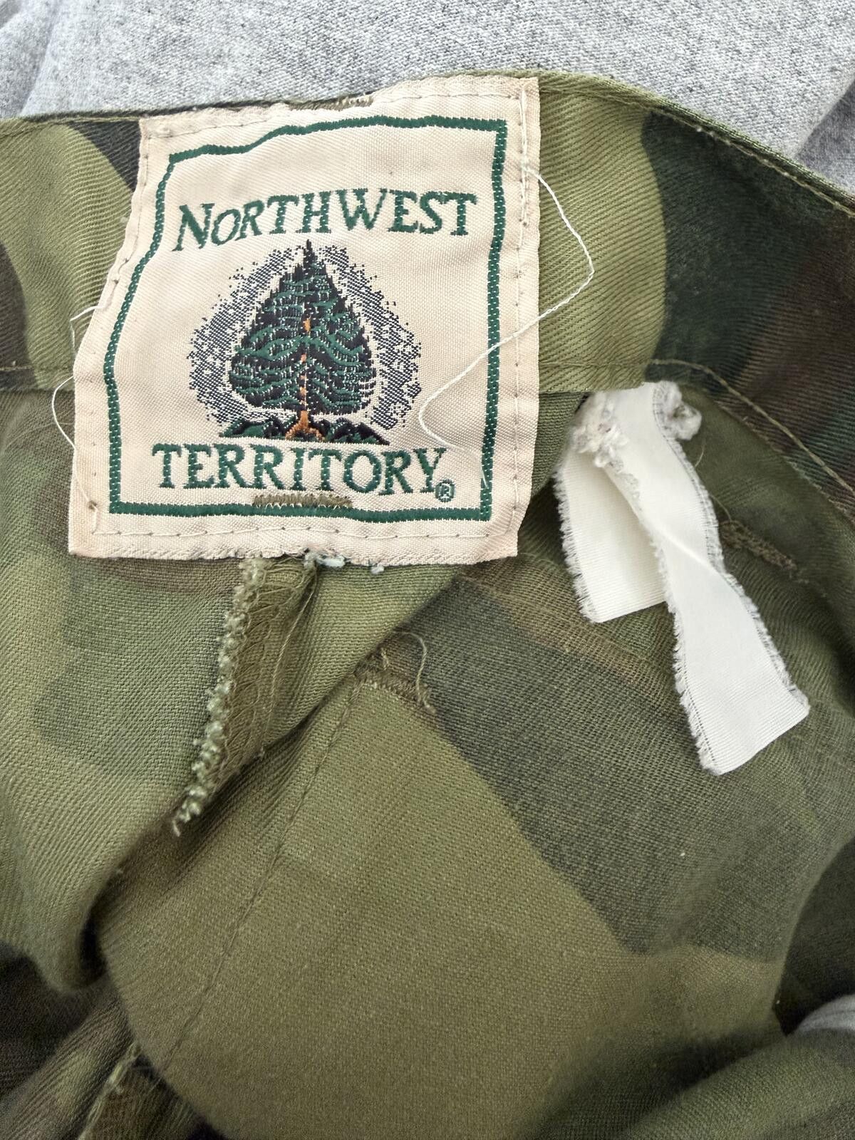 Northwest Territory Vintage 90s Northwest Territory Woodland Camo Cargo Pants Size US 36 / EU 52 - 4 Thumbnail