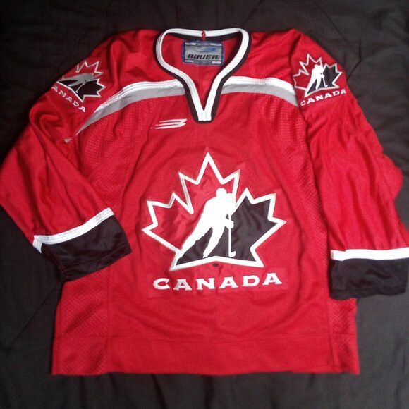 Vintage Vintage Bauer Authentic Team Canada Jersey Fight Strap Size US XL / EU 56 / 4 - 2 Thumbnail