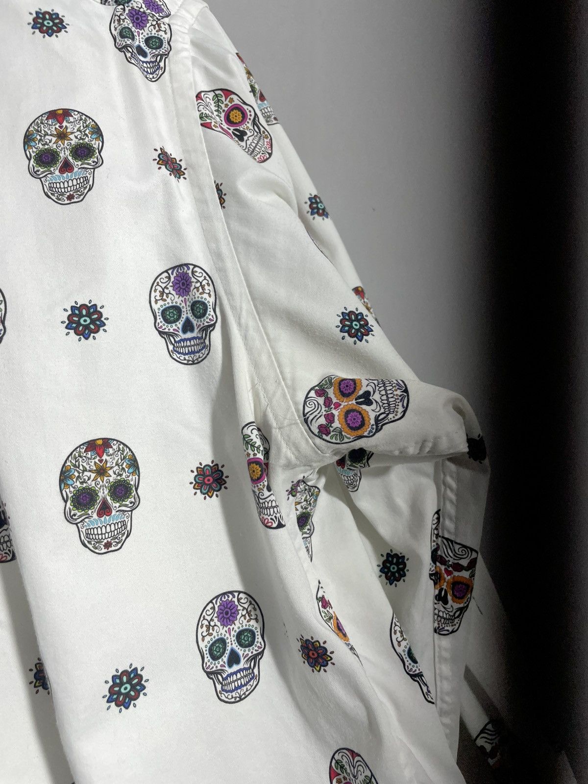 Other Claudio Luigli Men’s Skull Pattern Shirt size M Size US M / EU 48-50 / 2 - 15 Thumbnail