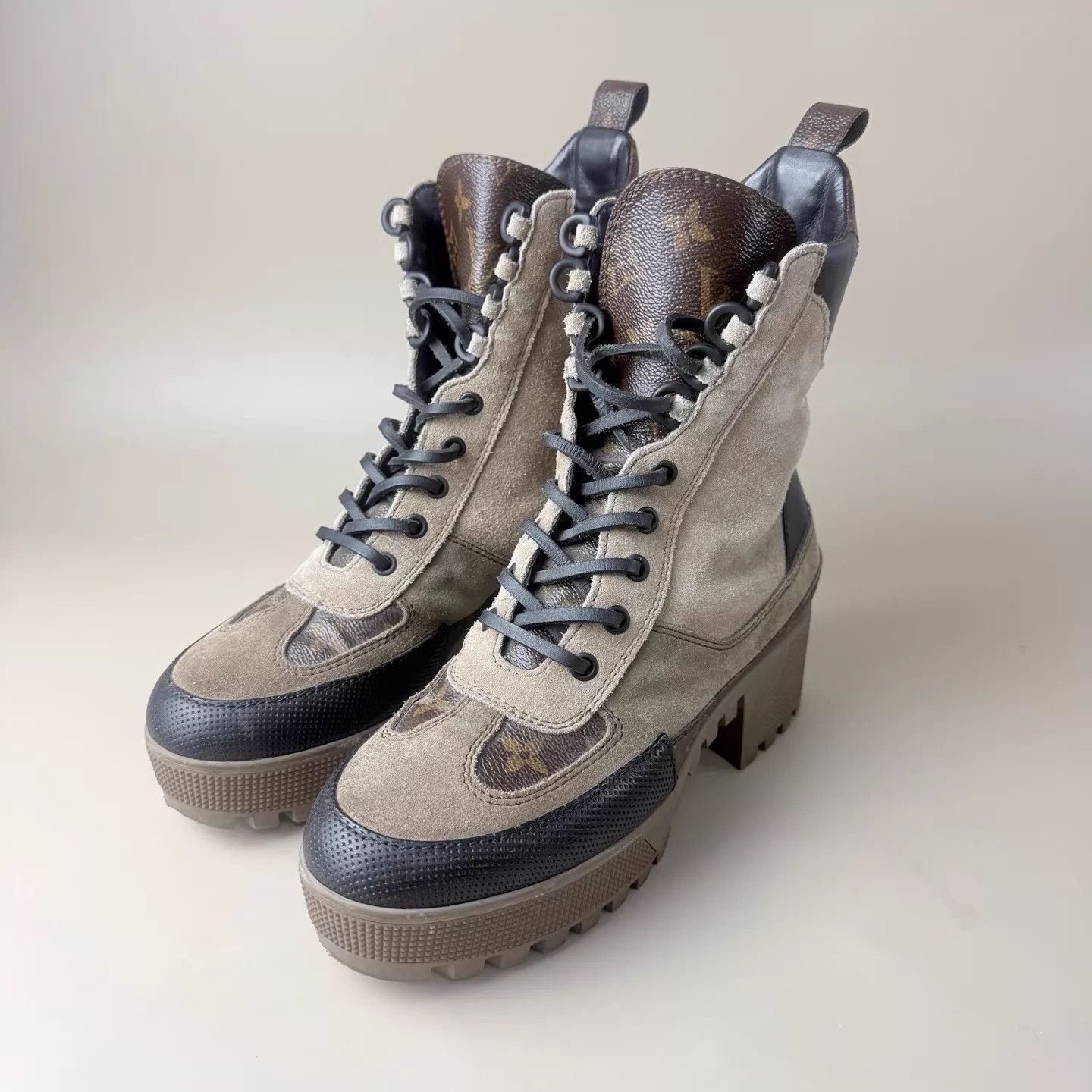 Louis Vuitton LV Dark Brown Monogram Lace-up Boots EUR 36.5 Size US 6 / IT 36 - 1 Thumbnail