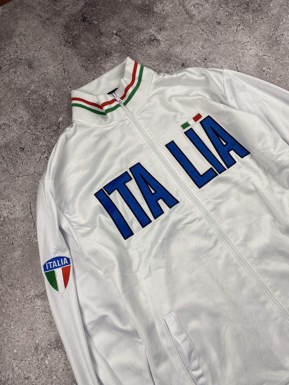 Vintage Vintage RARE Italia Big Logo Zip Track Jacket Y2K Size US XL / EU 56 / 4 - 2 Thumbnail