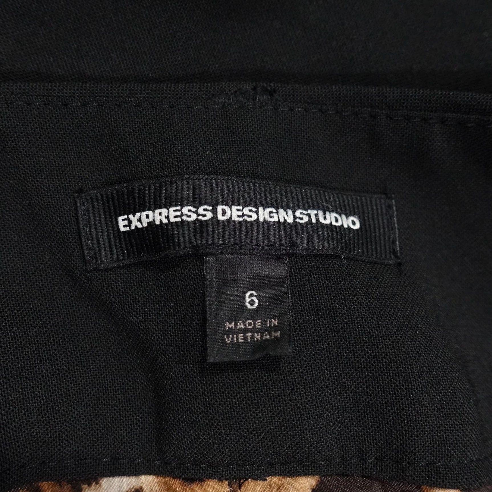 Express Express Skirt Womens Size 6 Black Pencil Career Lined Animal Print Slit Knit Slim Business Workwear Size 28" / US 6 / IT 42 - 6 Thumbnail
