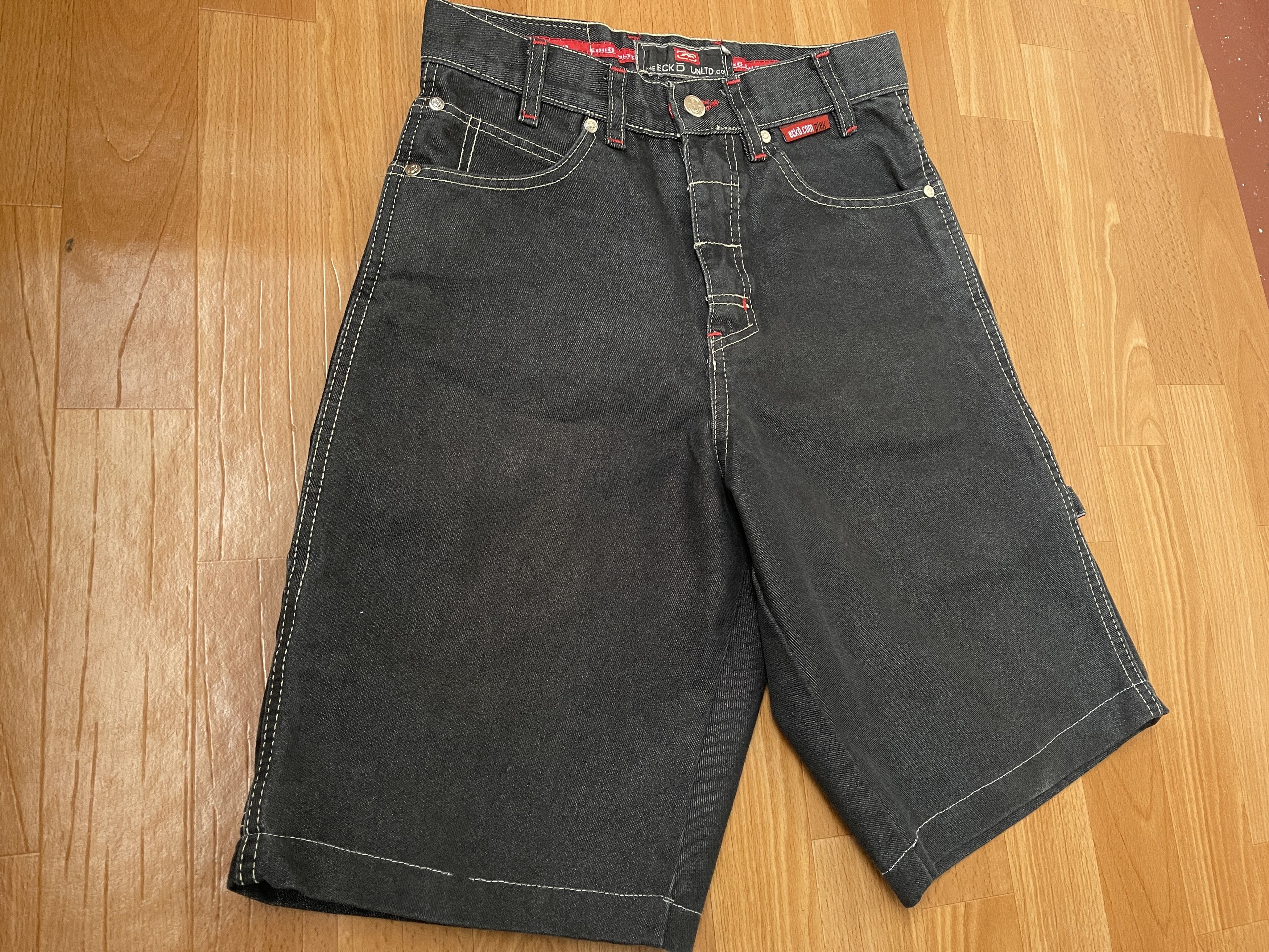 Ecko Unltd. Ecko Unltd jeans shorts, shiny silver vintage baggy 90s 26 Size US 26 / EU 42 - 9 Thumbnail