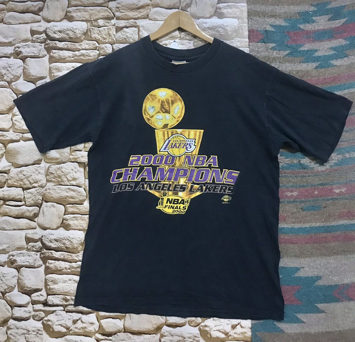 image of L A Lakers x Vintage Los Angeles Lakers 2000 Nba in Black, Men's (Size Large)