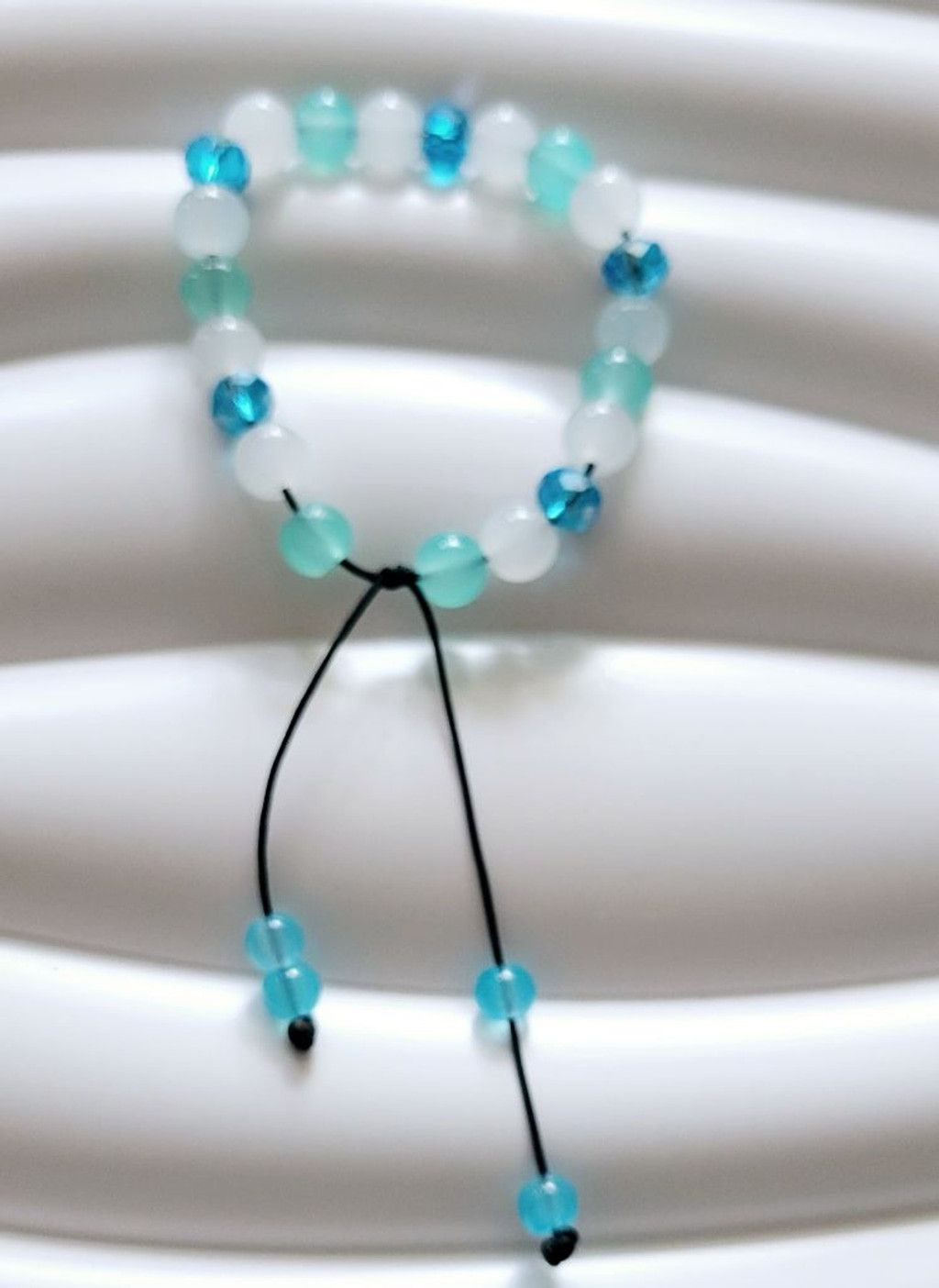 Handmade Aqua White Adjustable Beaded Bracelet Size ONE SIZE - 3 Thumbnail