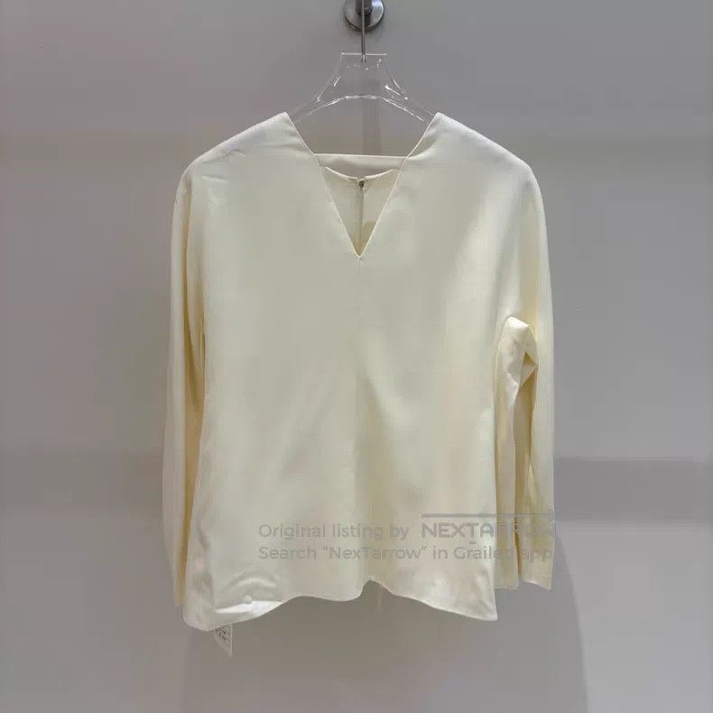 Hermes Hermes Double Layered Real Silk Mulberry Silk Top Size M / US 6-8 / IT 42-44 - 1 Thumbnail