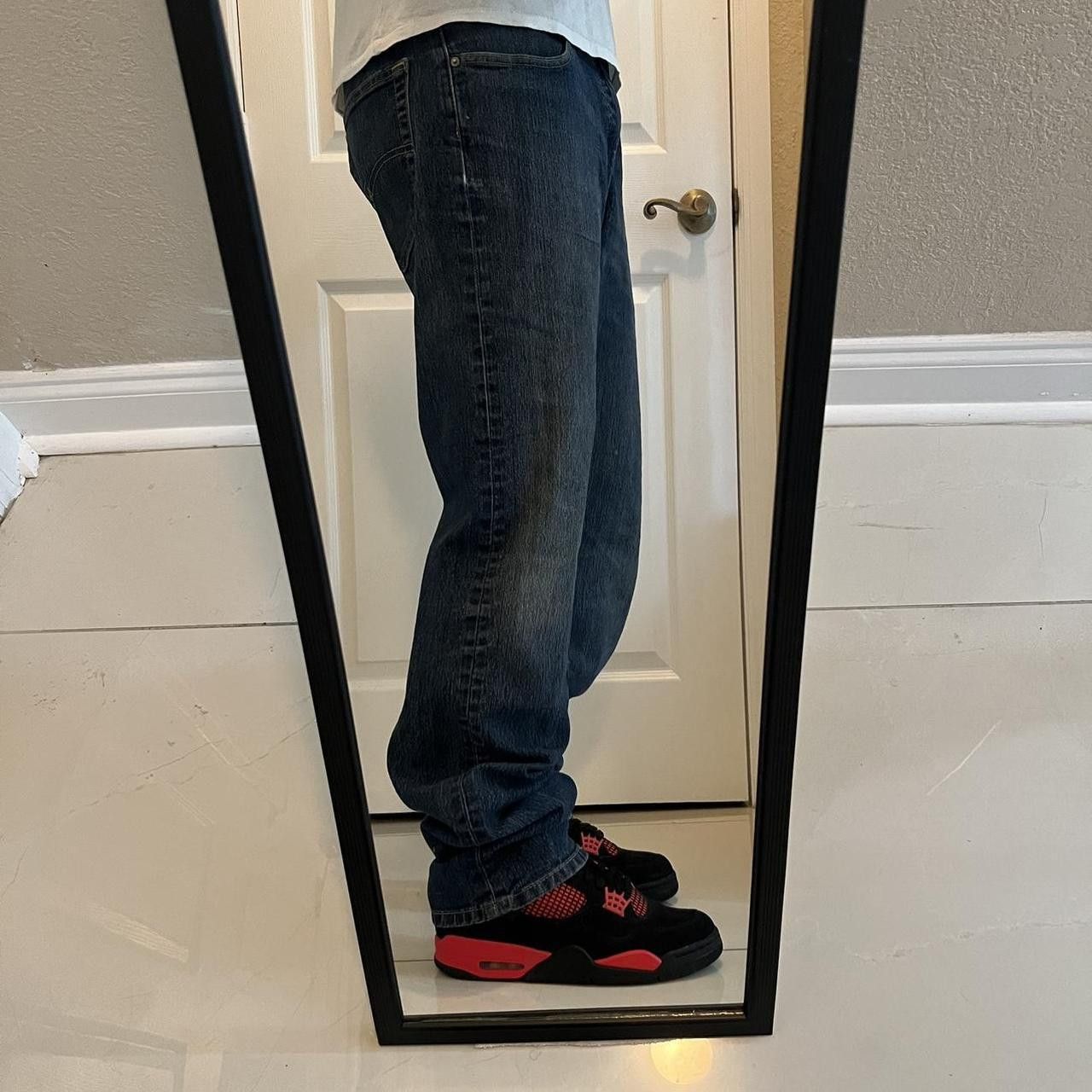 Vintage Vintage Y2K/2000s Baggy Grunge Dark wash Levi’s Denim Jeans! Size US 36 / EU 52 - 2 Thumbnail