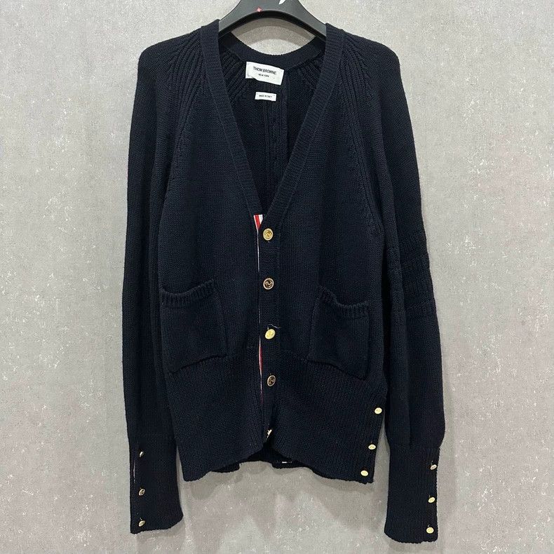 Thom Browne Thom Browne Button-up sweater on the back Size US S / EU 44-46 / 1 - 1 Thumbnail