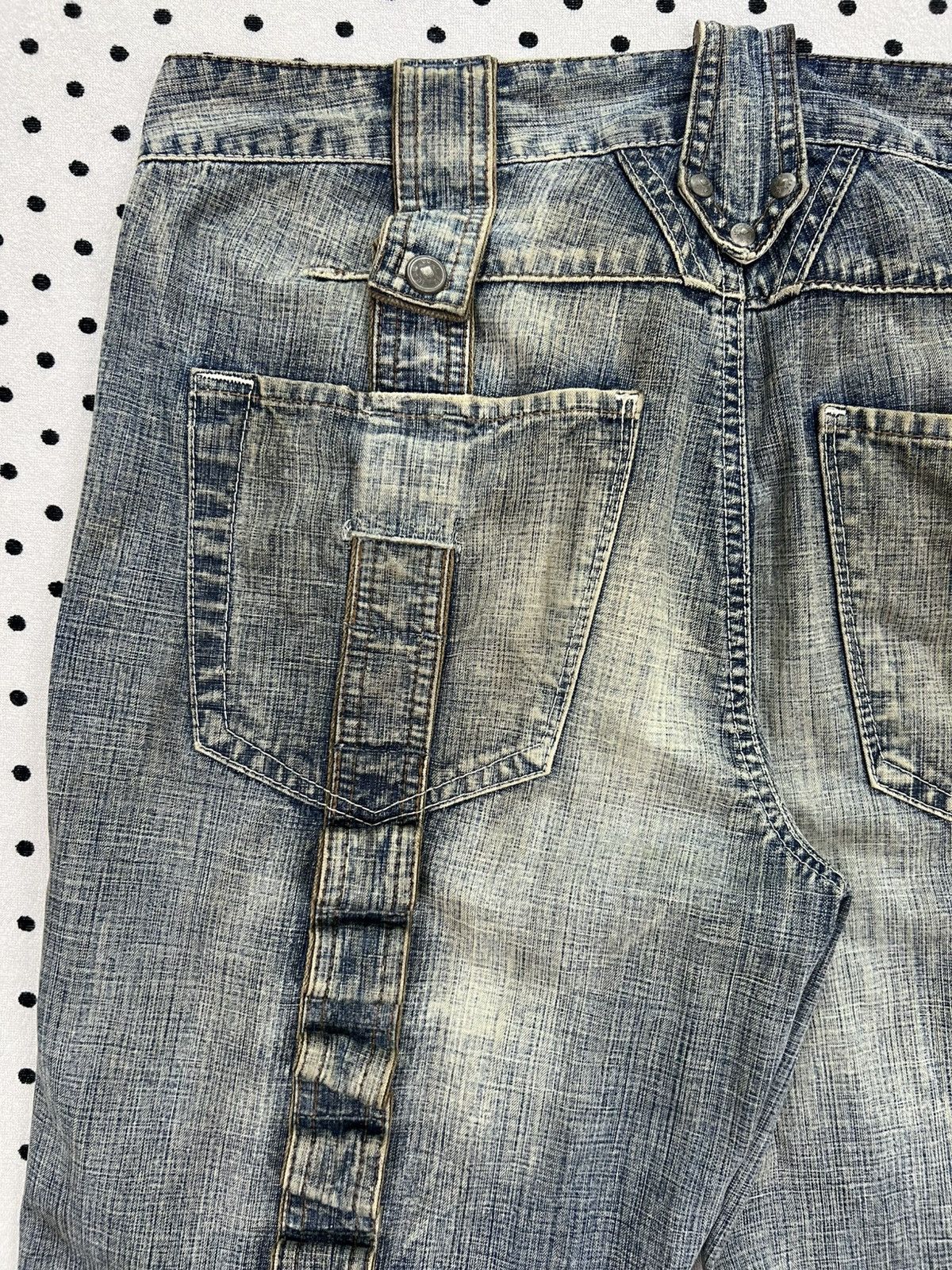 Marithe + Francois Girbaud Marithe Francois Girbaud Distressed Bondage Denim Shorts Size US 34 / EU 50 - 9 Thumbnail