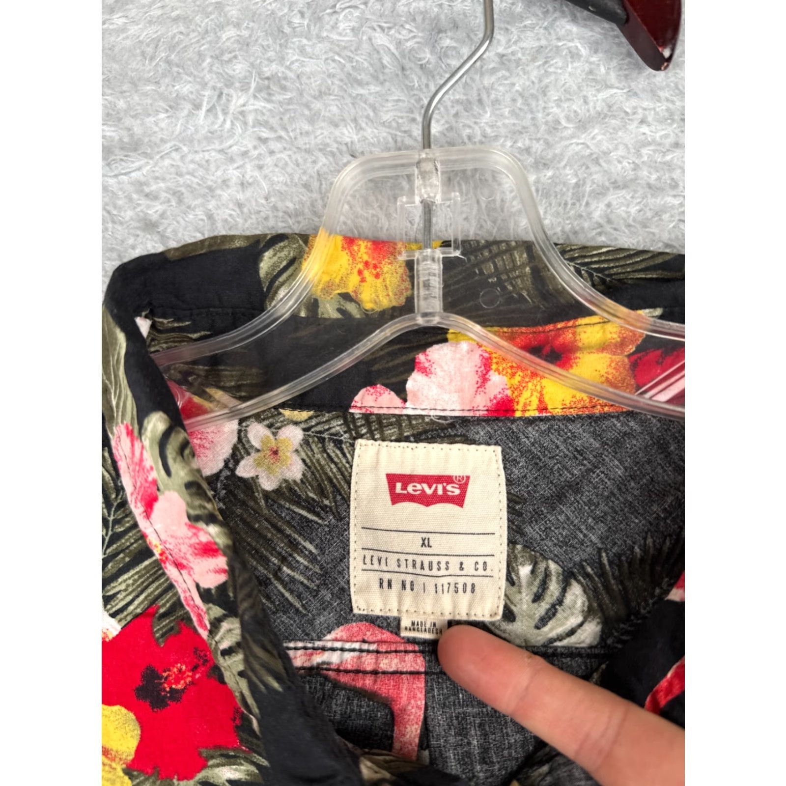 Levi's VINTAGE Levis Shirt Mens Extra Large Black Flamingo Floral Palm Leaf Hawaiian Vacation Size US XXL / EU 58 / 5 - 7 Thumbnail