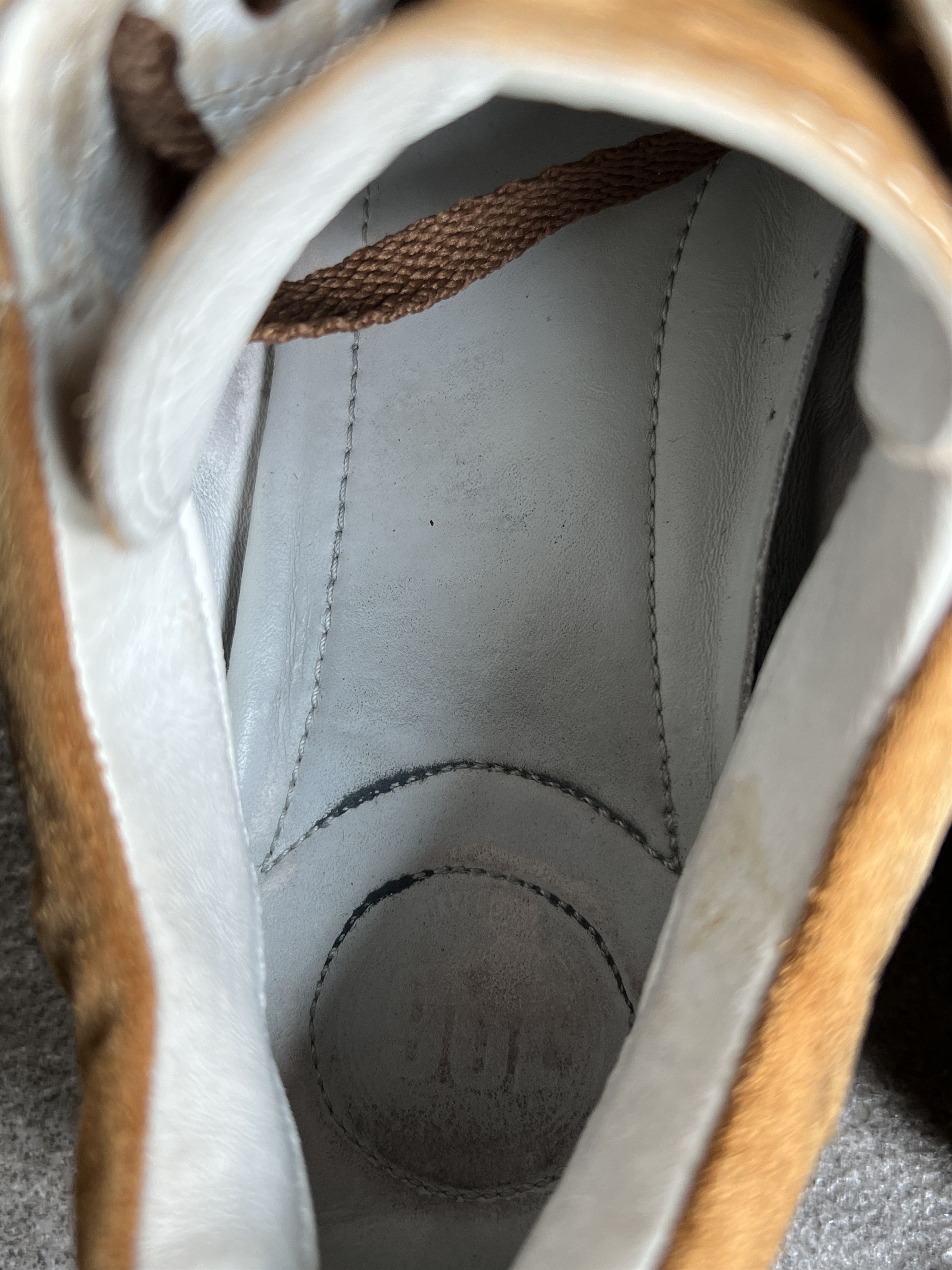 Dirk Bikkembergs Dirk Bikkembergs Suede Soccer Sneakers Brown EU39 Size US 6 / EU 39 - 13 Thumbnail