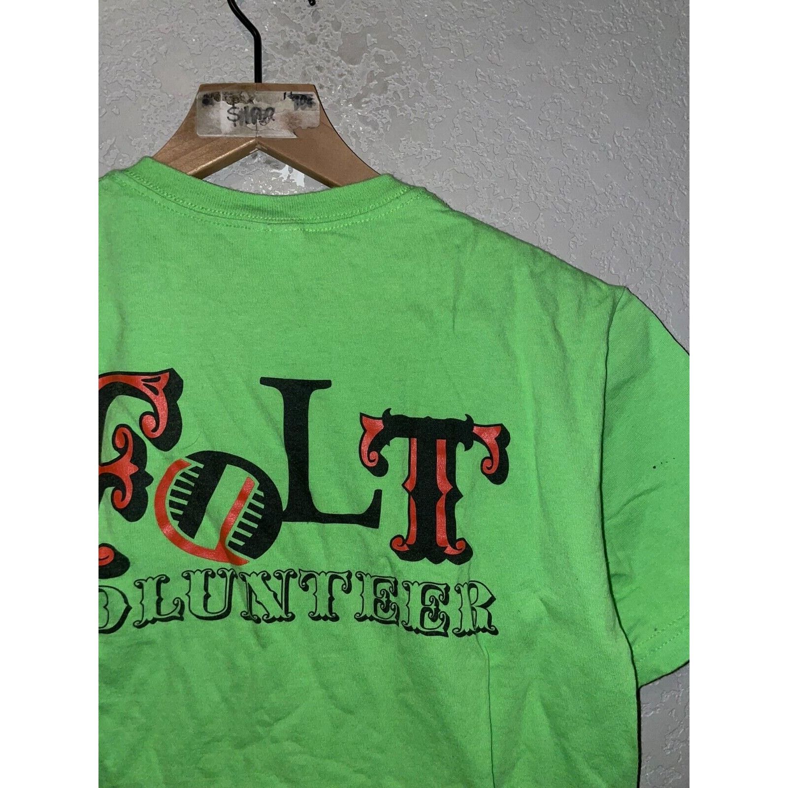 Gildan Friends Of Last Thursday Shirt Volunteer Green Tee Y2K Small Size US S / EU 44-46 / 1 - 8 Thumbnail