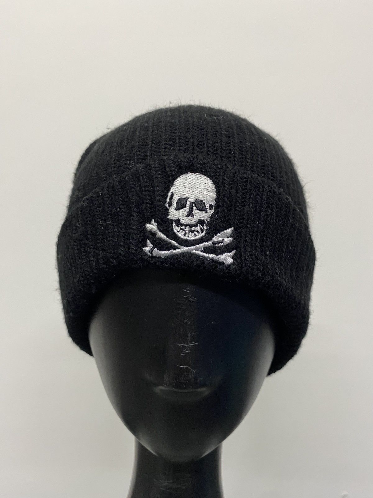 Japanese Brand Japanese Brand Skulls Small Logo Embroidered Beanie Hat Size ONE SIZE - 1 Thumbnail
