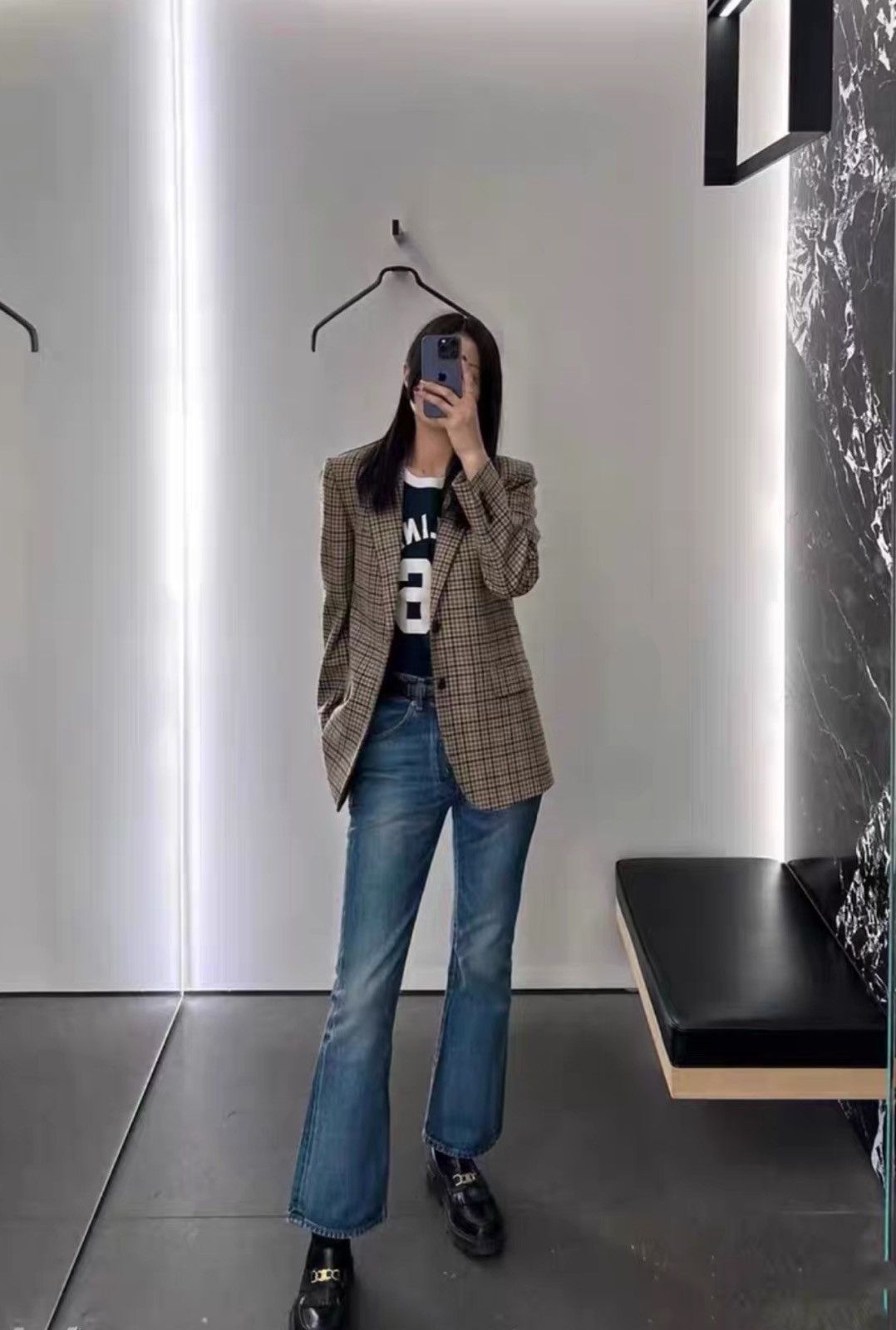 Celine Celine Women’s Blue Washed Micro Flare Jeans Sz.28 Size 28" / US 6 / IT 42 - 8 Thumbnail