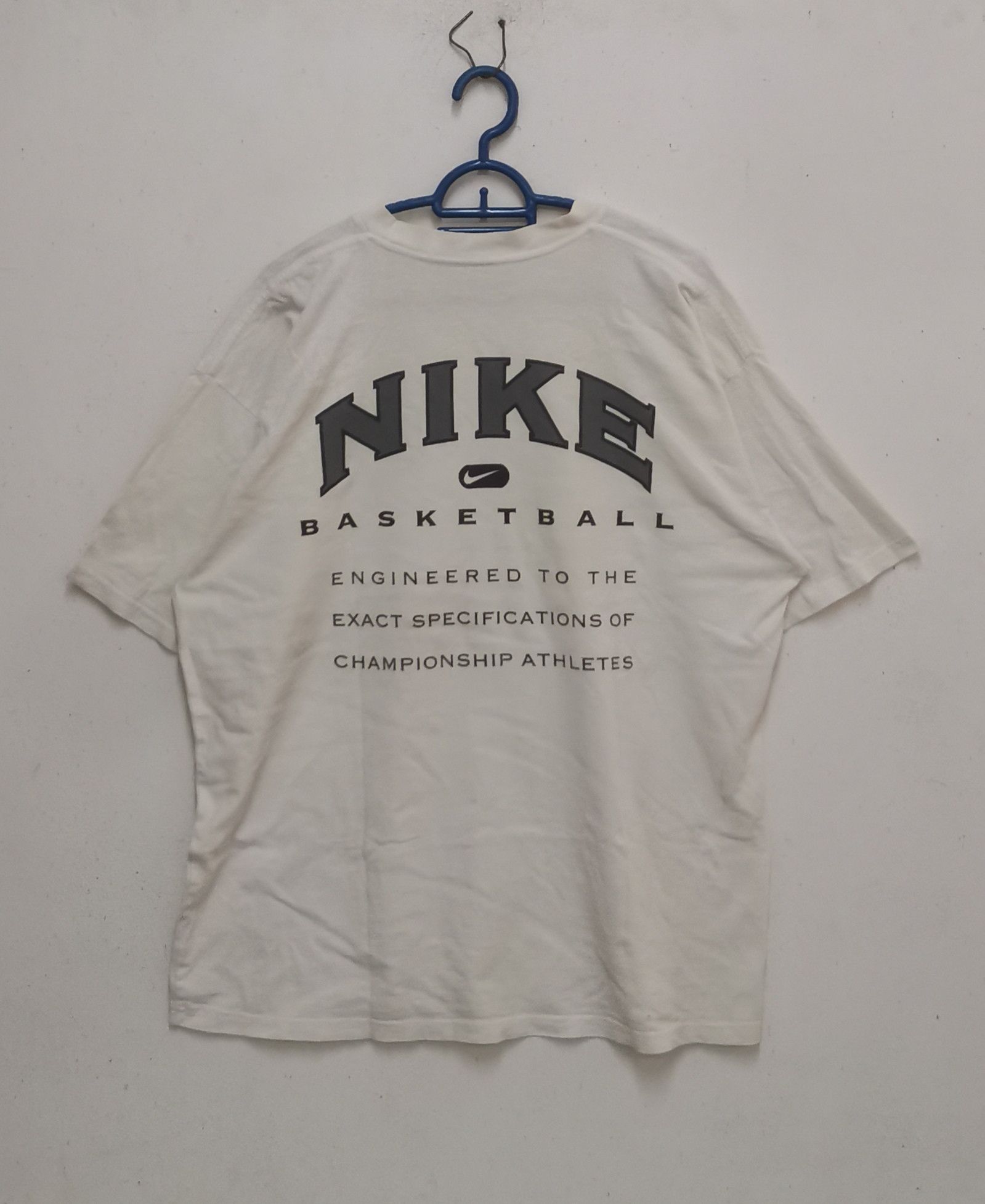 Nike × Vintage Rare vintage Nike Basketball t-shirt white colour Size US XL / EU 56 / 4 - 1 Thumbnail