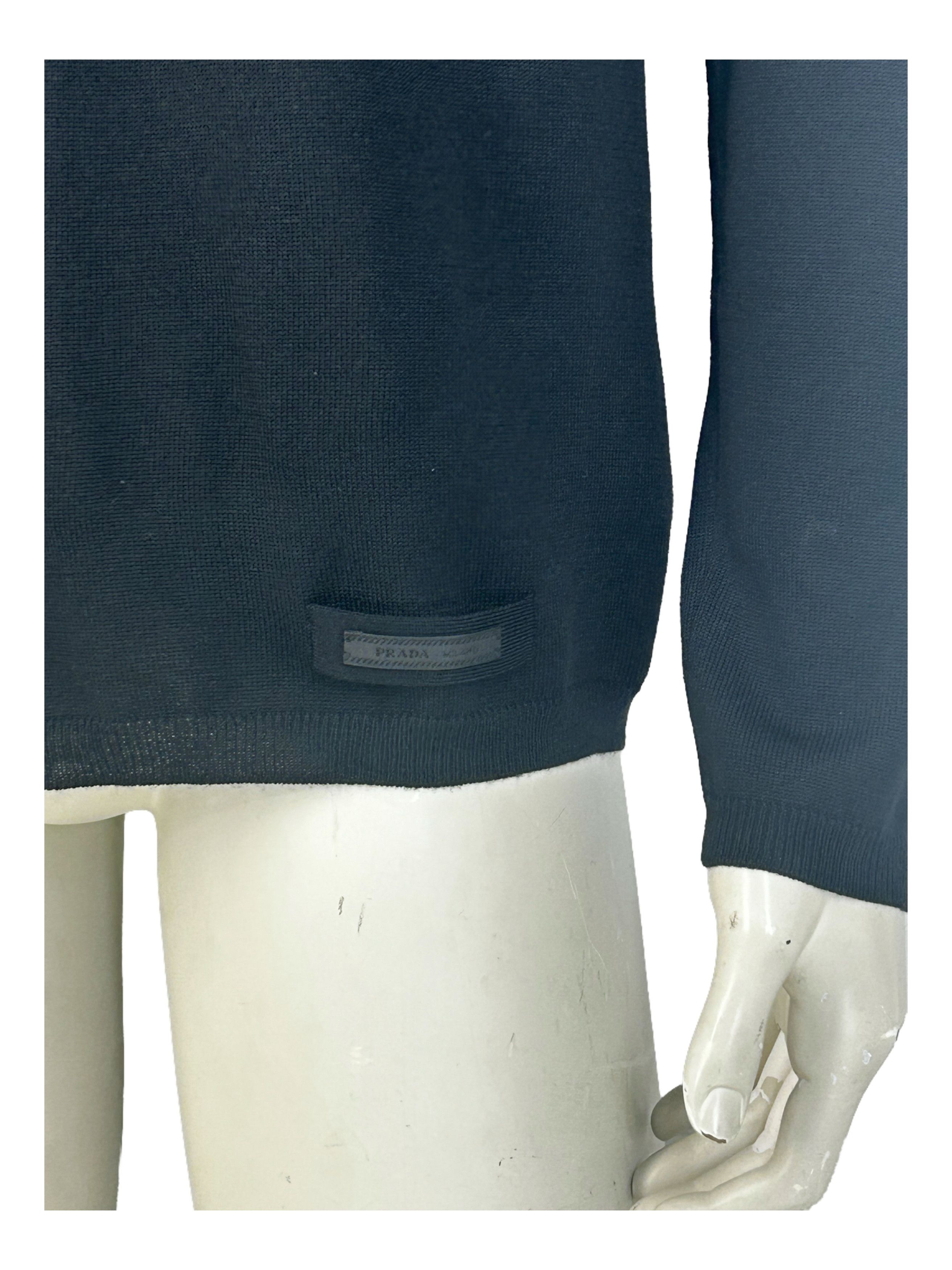 Prada PRADA V-NECK MERINO WOOL KNIT SIZE 56 Size US XXL / EU 58 / 5 - 4 Thumbnail