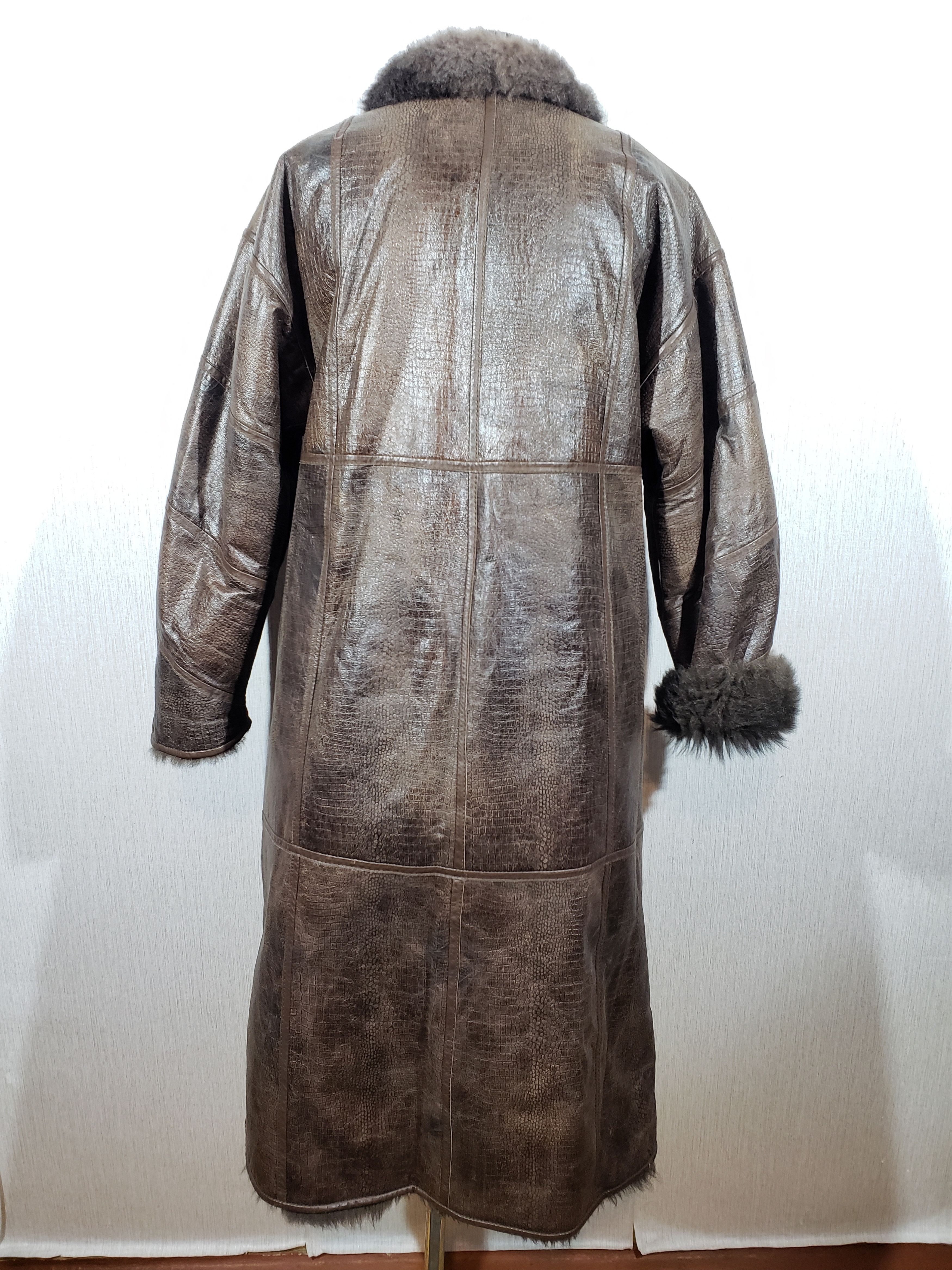 Other Stylish brown sheepskin coat. Size XL / US 12-14 / IT 48-50 - 4 Thumbnail