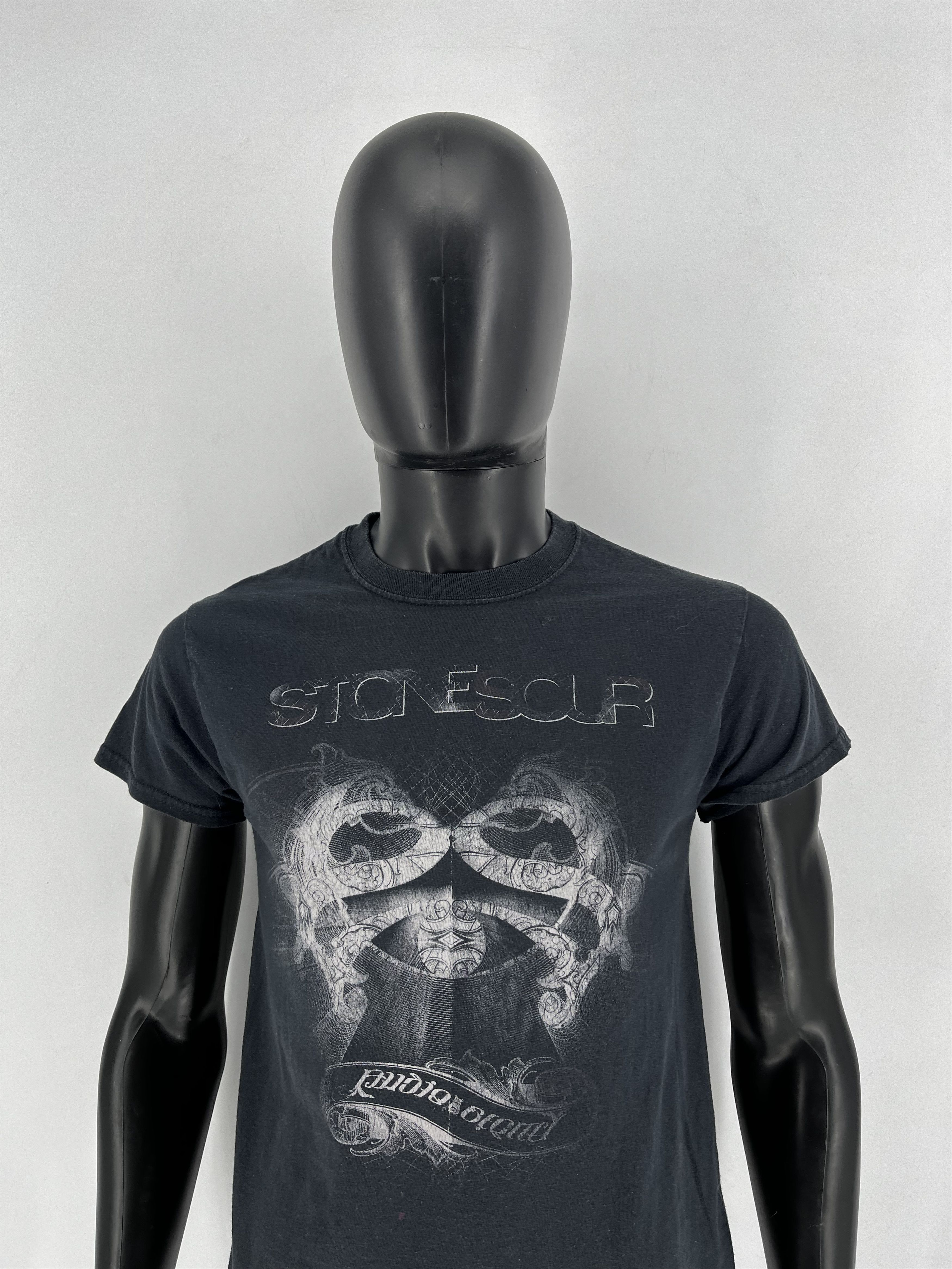 Band Tees Vintage Y2K Stone Sour Band Tee Big Logo Streetwear Size S Size US S / EU 44-46 / 1 - 1 Thumbnail