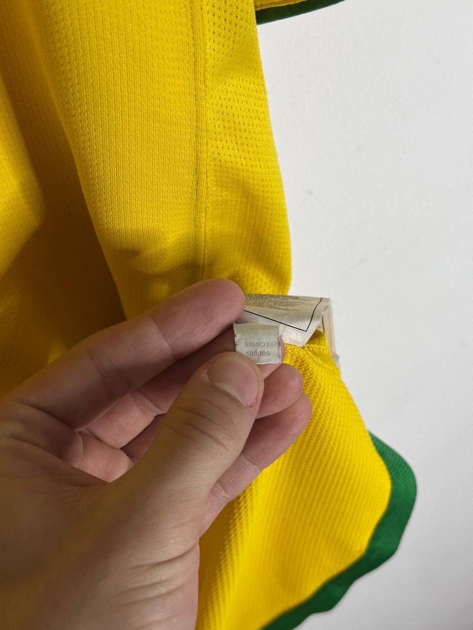 Nike Nike Brazil Home Soccer Jersey 2006–08 Yellow L Football Y2K Size US L / EU 52-54 / 3 - 9 Thumbnail