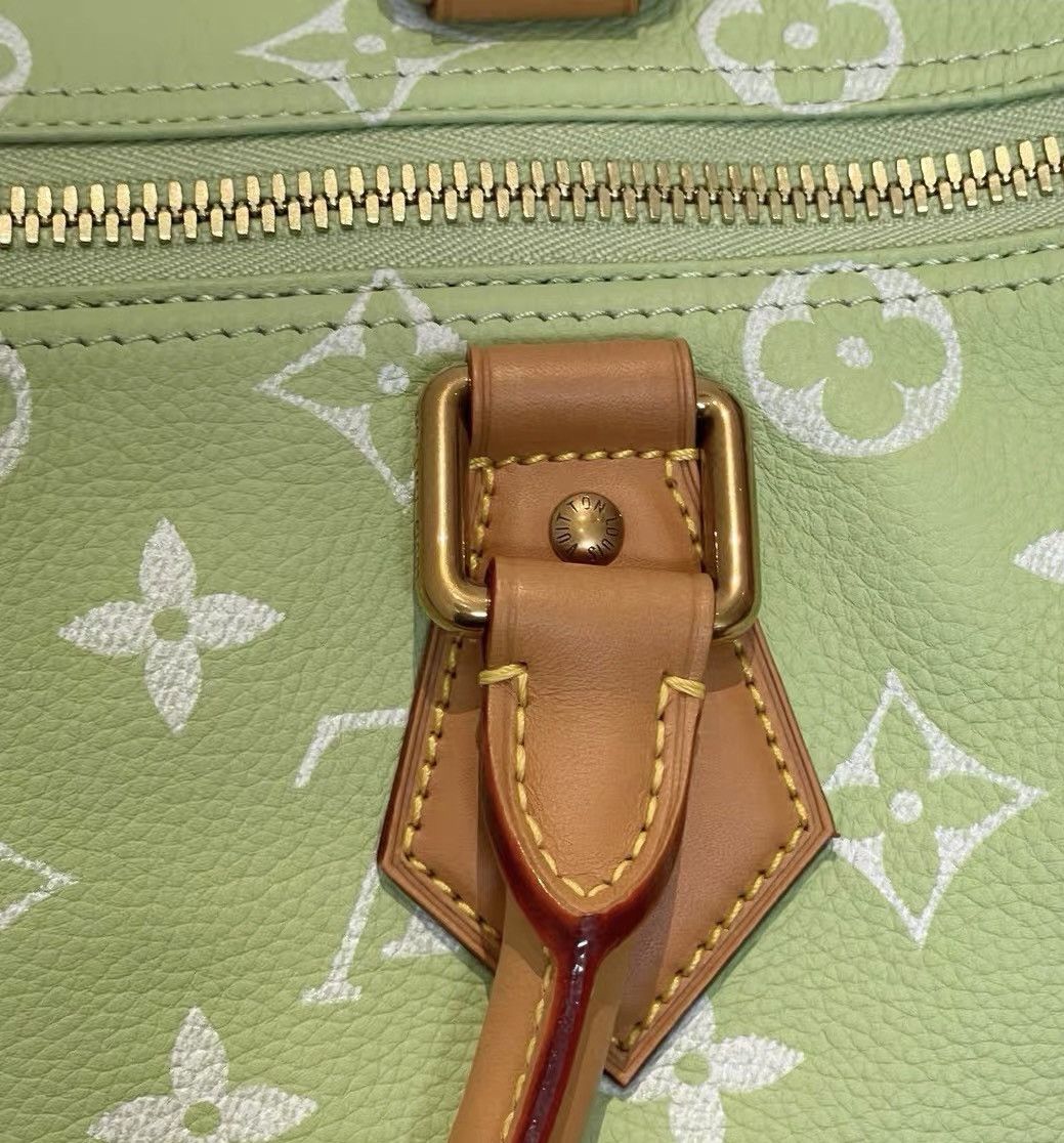 Louis Vuitton Louis Vuitton 40 Speedy P9 Bandouliere Duffel bag Keepall Size 40 - 4 Thumbnail