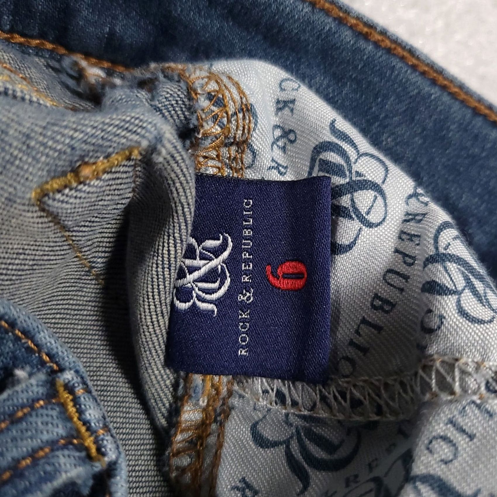 Vintage Rock & Republic Jeans Womens 6 Skinny Stretch Denim Medium Wash Studded Pocket Blue Size 28" / US 6 / IT 42 - 7 Thumbnail