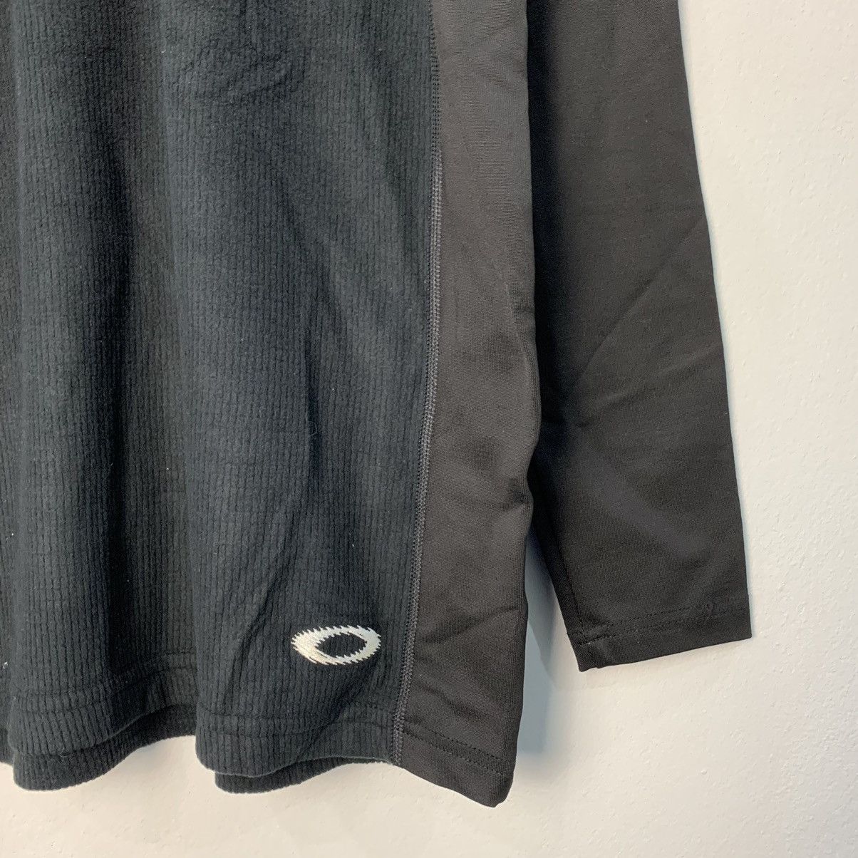 Oakley Vintage Oakley Sweatshirt Half Zipper Longsleevee Size US M / EU 48-50 / 2 - 6 Thumbnail