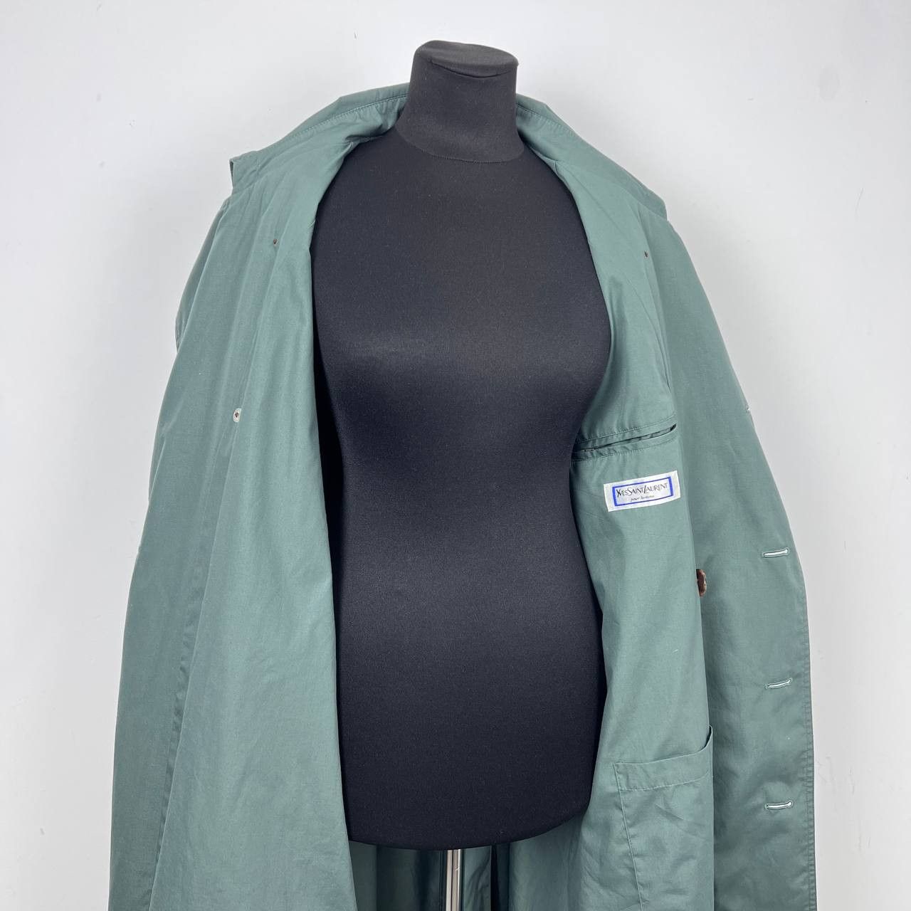 Yves Saint Laurent Vintage Yves Saint Laurent Green Doubl Breasted Trench Size US M / EU 48-50 / 2 - 17 Thumbnail