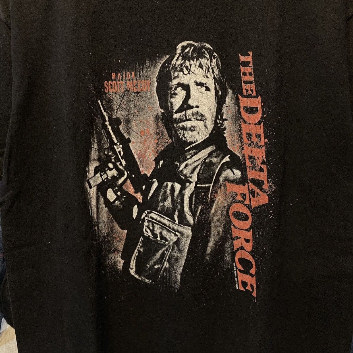 Vintage Vintage 2011 Chuck Norris "The Delta Force" T-Shirt Size US M / EU 48-50 / 2 - 5 Thumbnail