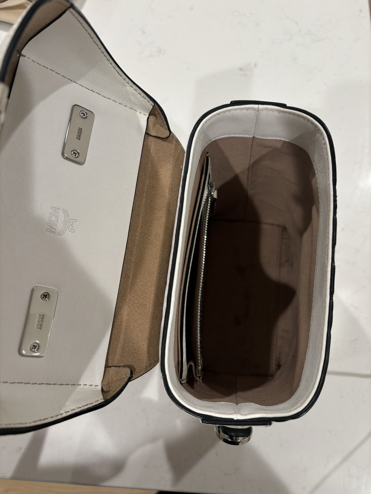 MCM White MCM berlin bag Size ONE SIZE - 3 Thumbnail