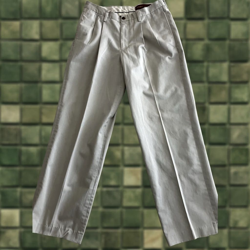 Eddie Bauer Eddie Bauer Everyday Performance Ruston Fit Tan Flat Front Men Pants 32x30 Beige Chino Flats Front Mens Size US 32 / EU 48 - 1 Thumbnail