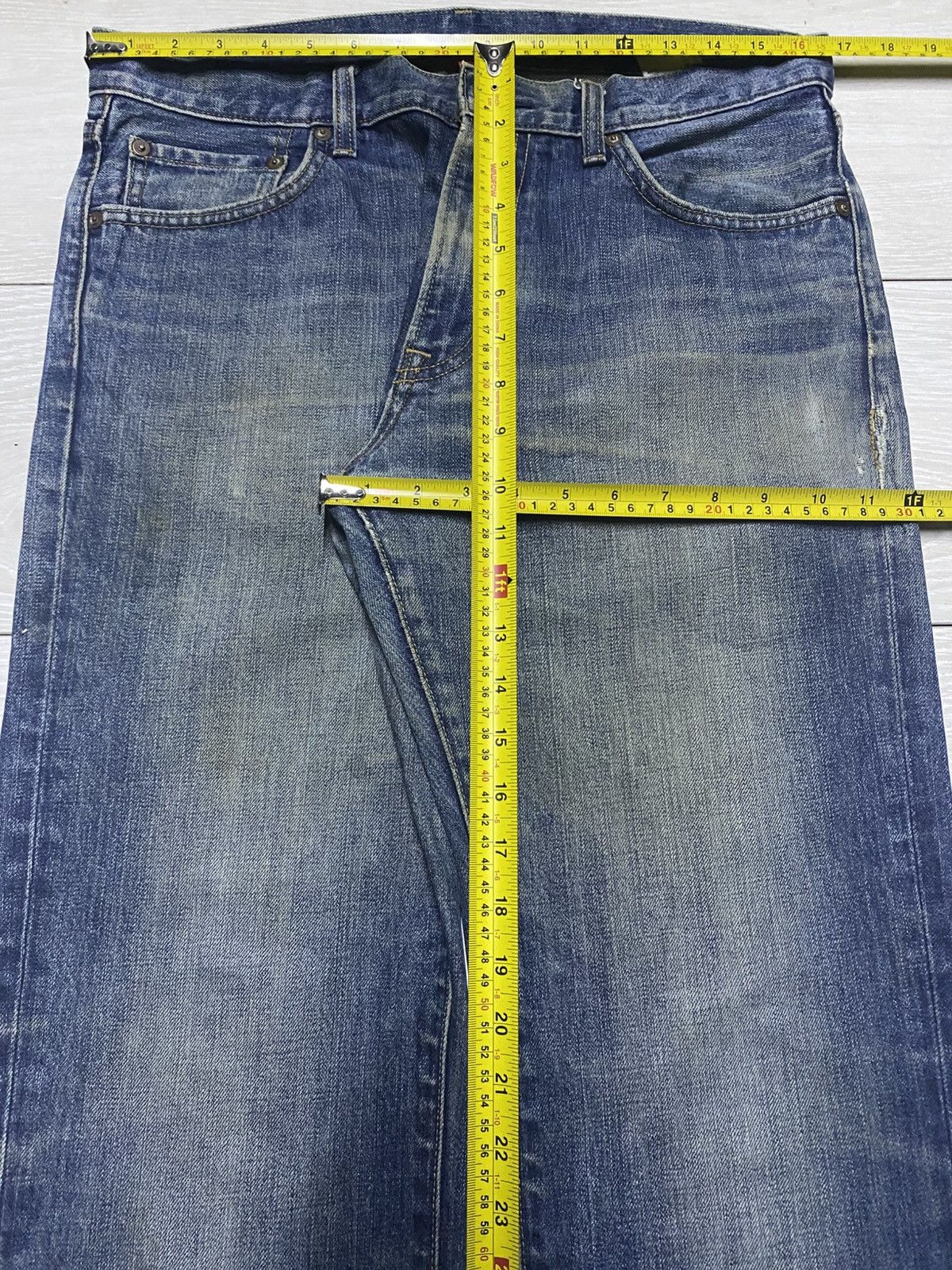 Uniqlo Vintage Uniqlo UJ Repair Faded Wash Distressed Loose Jeans Size US 33 - 12 Thumbnail