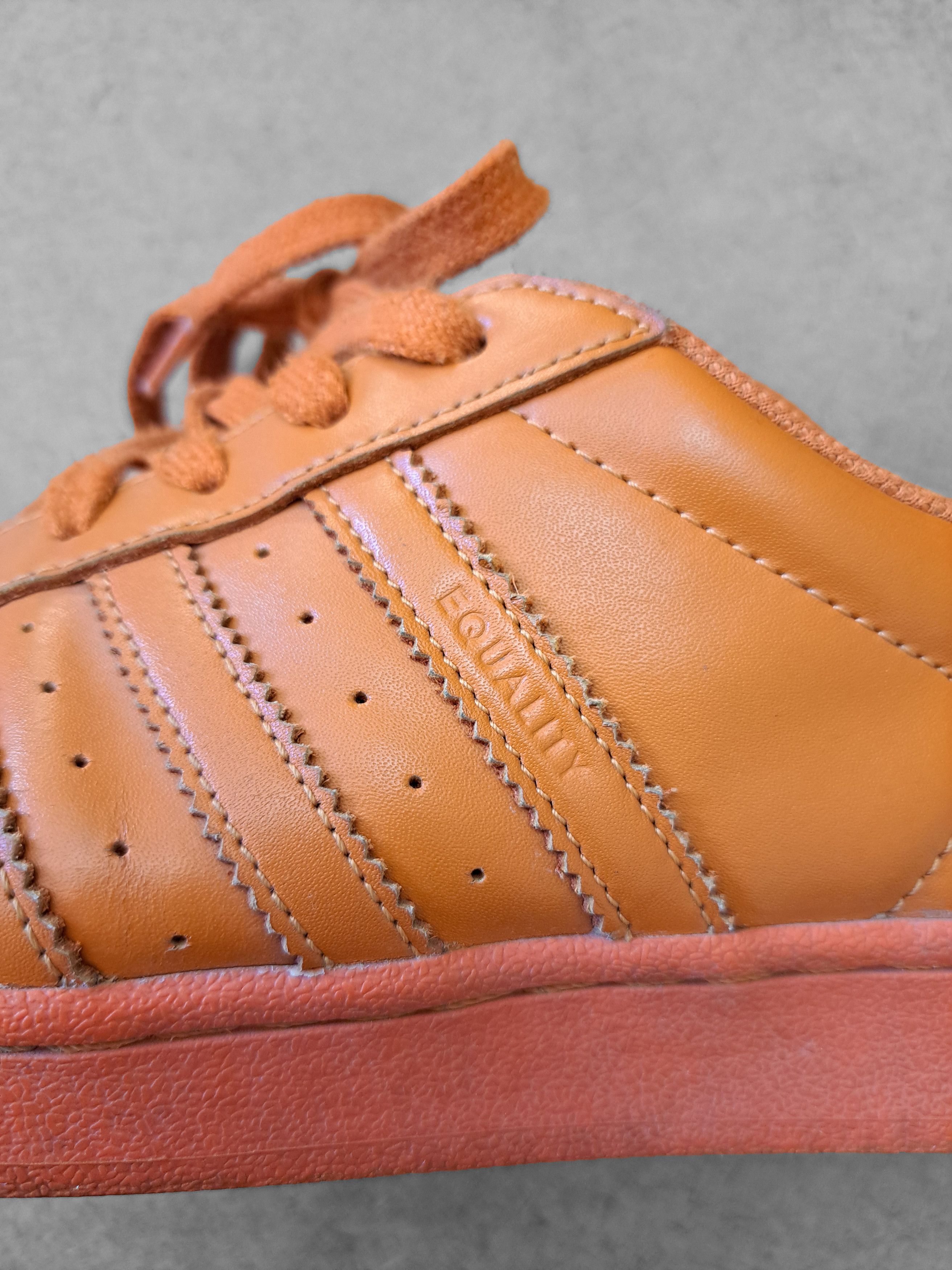 Adidas × Pharrell 2015 Adidas 'Superstar Supercolour' Size US 10.5 / EU 43-44 - 5 Thumbnail