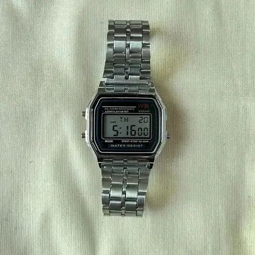 Jewelry y2k 2000s vintage style stainless steel silver digital watch Size ONE SIZE - 7 Thumbnail