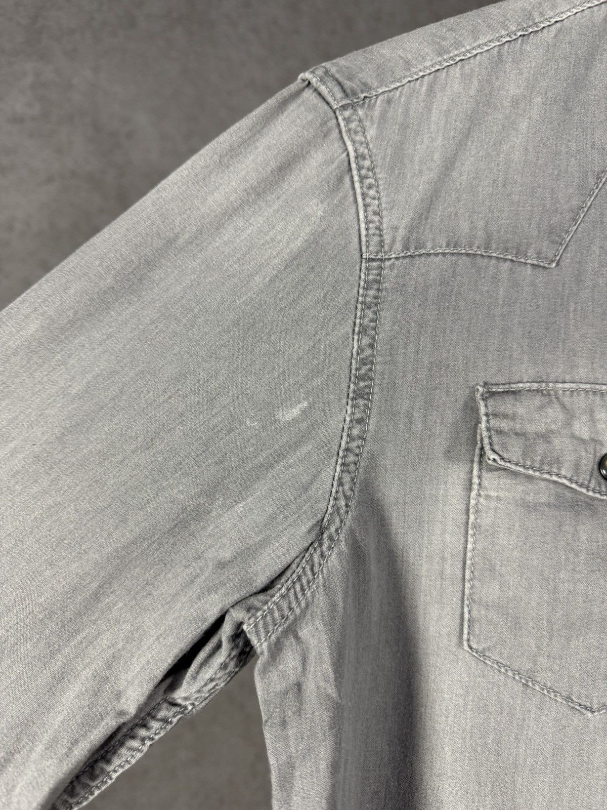 Allsaints Allsaints designer double pocket distressed shirt Size US S / EU 44-46 / 1 - 7 Thumbnail