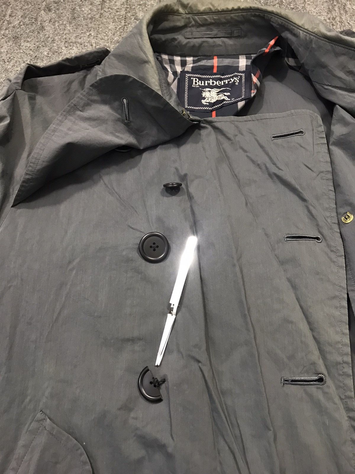 Burberry 90s Burberrys London Trench Coat Black Double Breasted Size US L / EU 52-54 / 3 - 13 Thumbnail