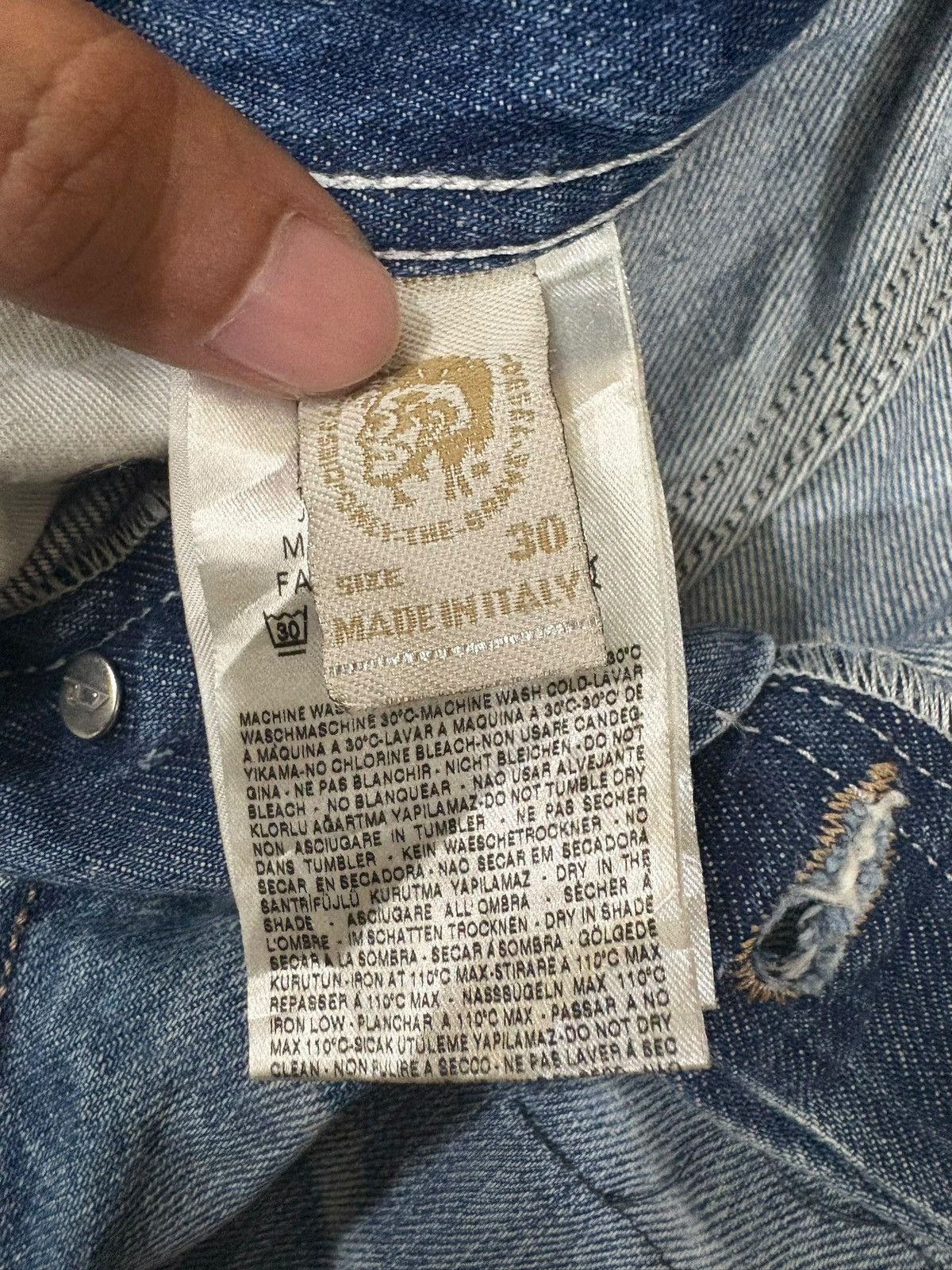 Other Vintage Italy Diesel Viker Faded Wash Distress Loose Jeans Size US 33 - 9 Thumbnail