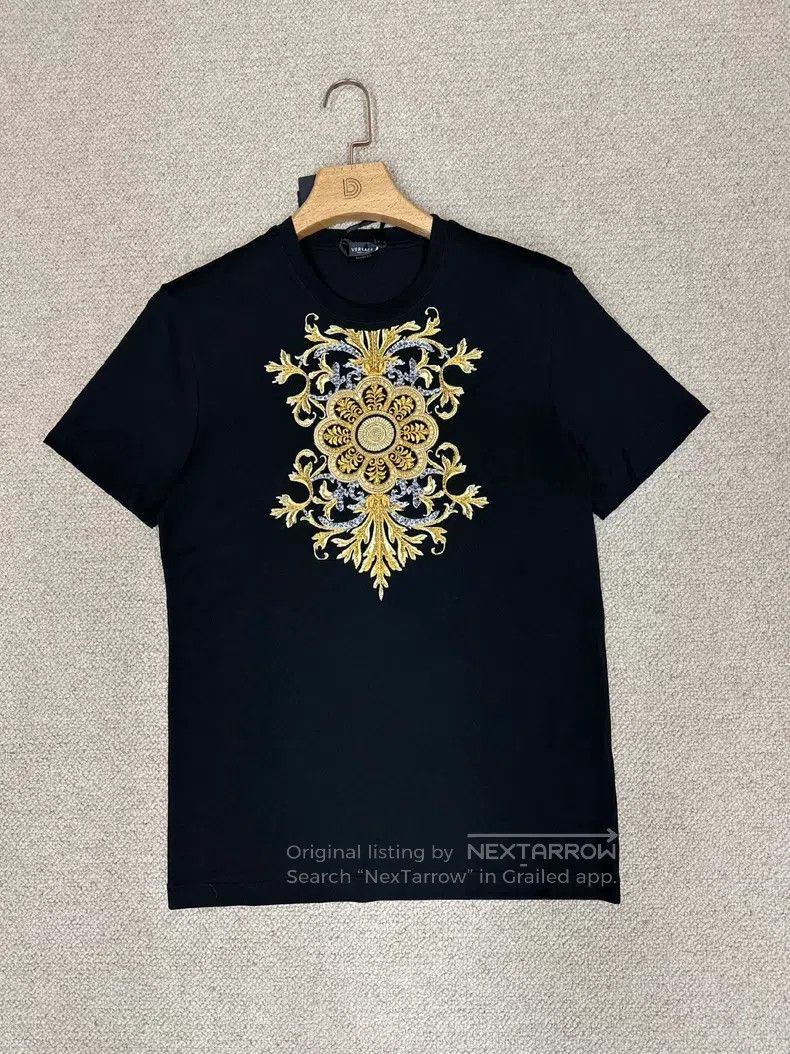 Versace Versace Black embroidered print casual short-sleeved T-shi Size US S / EU 44-46 / 1 - 1 Thumbnail