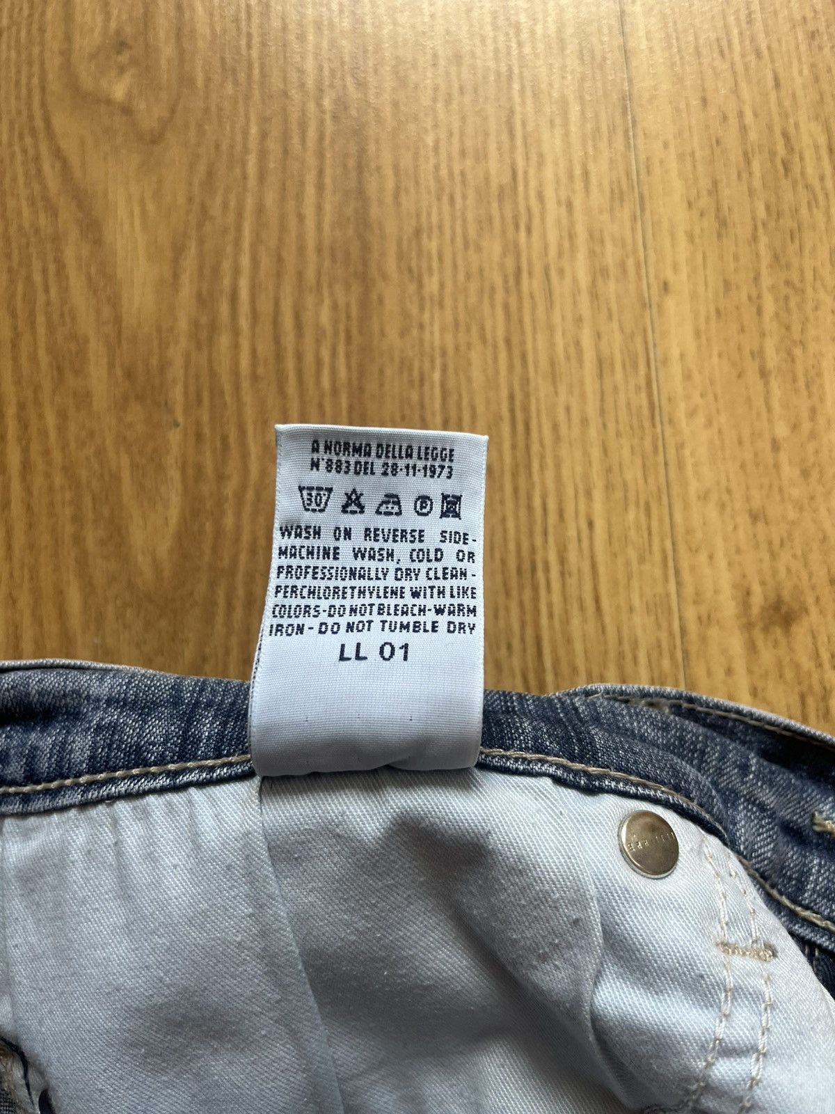 Versace × Vintage Versace Jeans Couture Pants Size US 32 / EU 48 - 13 Thumbnail