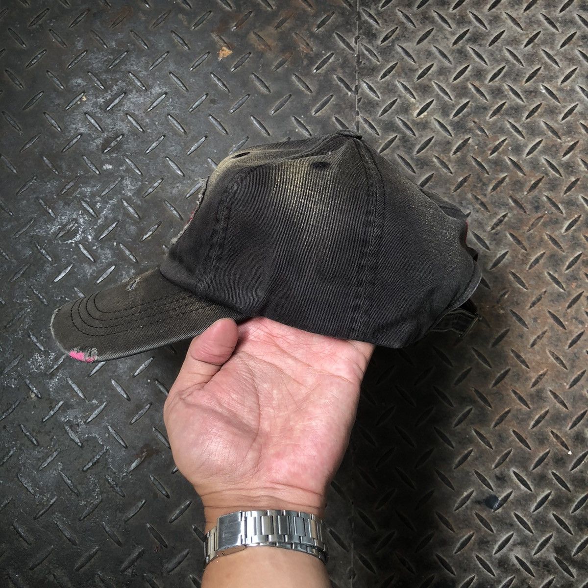 Japanese Brand 🚫 SOLD 🚫 Von Dutch Ripped Distressed Hat Denim Size ONE SIZE - 6 Thumbnail