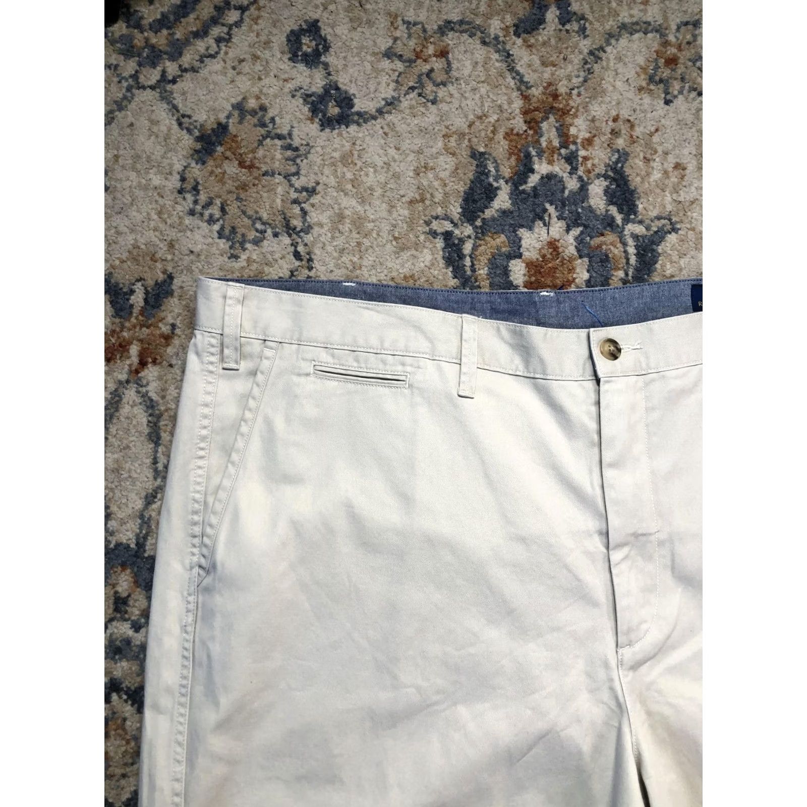 Polo Ralph Lauren Polo Ralph Lauren Shorts Mens 44 Beige Classic Fit Chino 9 Inseam Casual Summer Size US XXL / EU 58 / 5 - 2 Thumbnail