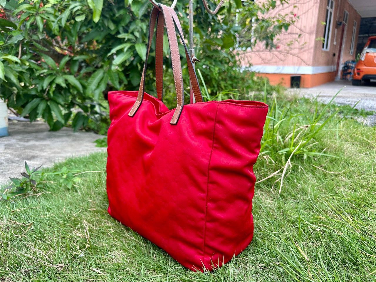 Gucci Authentic Gucci Guccisima Nylon Medium Tote Bag Size ONE SIZE - 3 Thumbnail