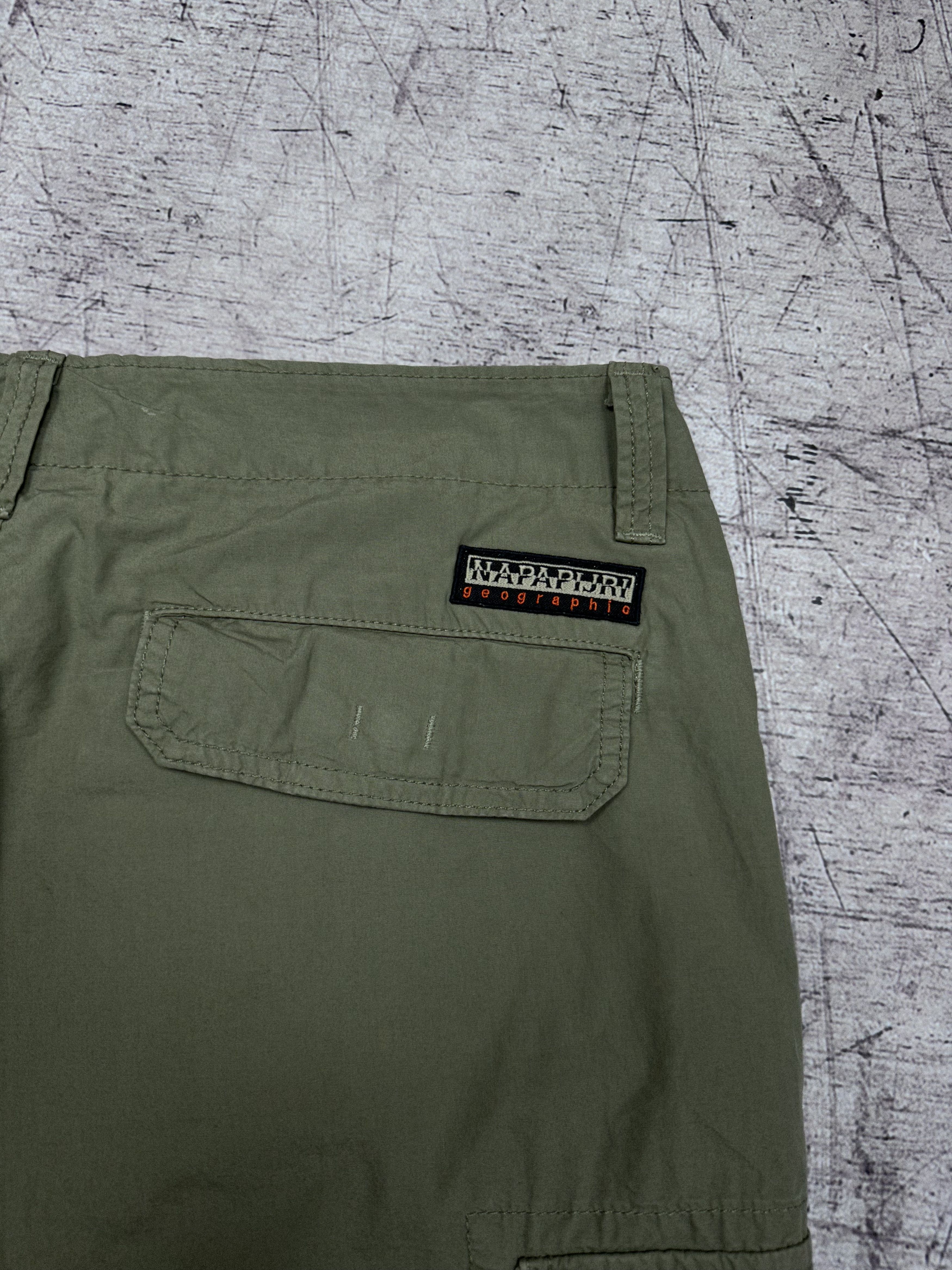 Napapijri Napapijri Mens Cargo Shorts Size US 34 / EU 50 - 8 Thumbnail
