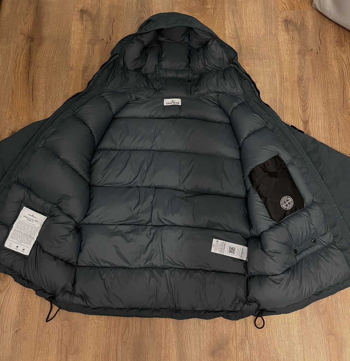 Stone Island OPAQUE NYLON TWILL DOWN-TC