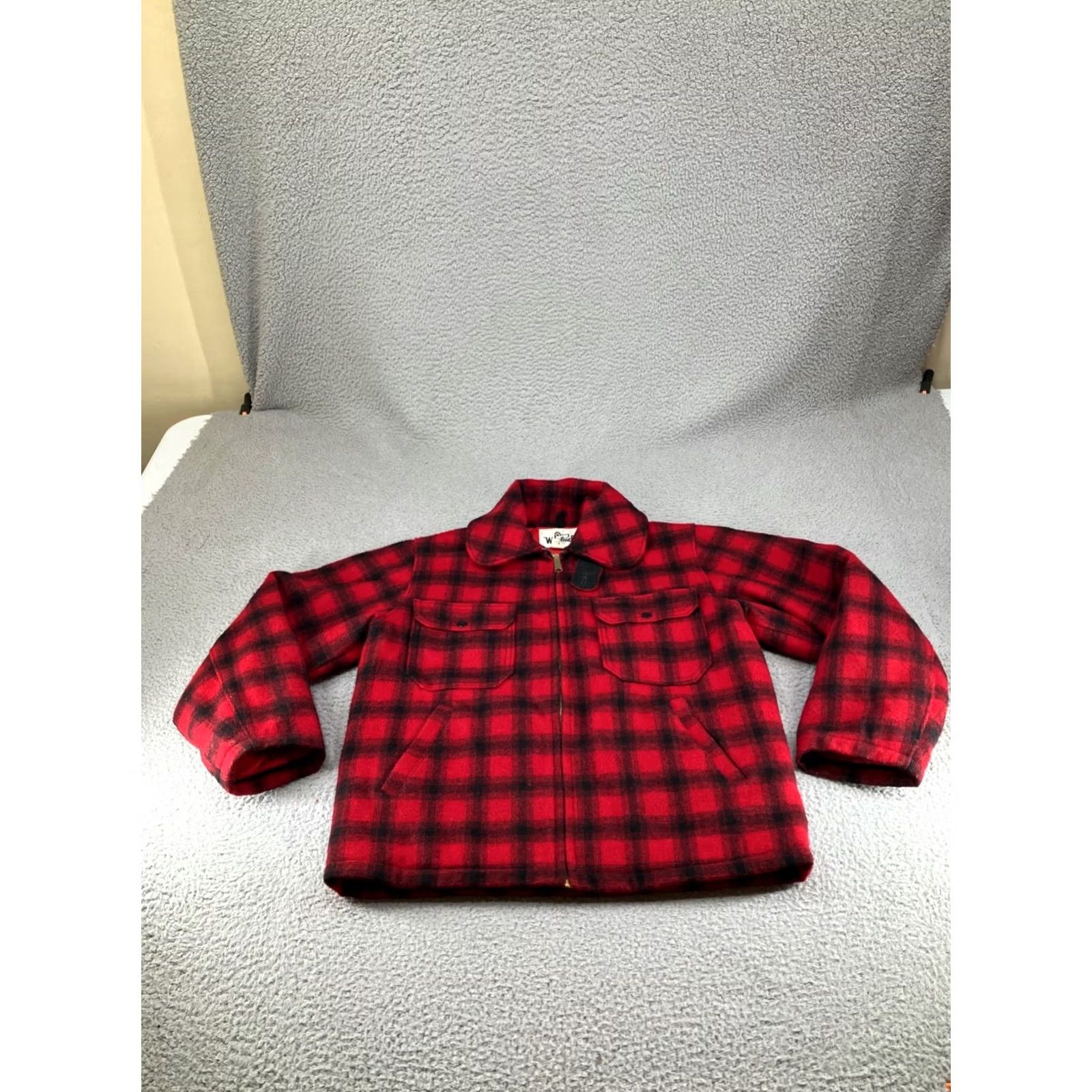 Vintage Vintage Woolrich Jacket Men 40 Red Buffalo Plaid Quilt Lined Hunting Heavyweight Size US XXS / EU 40 - 2 Thumbnail