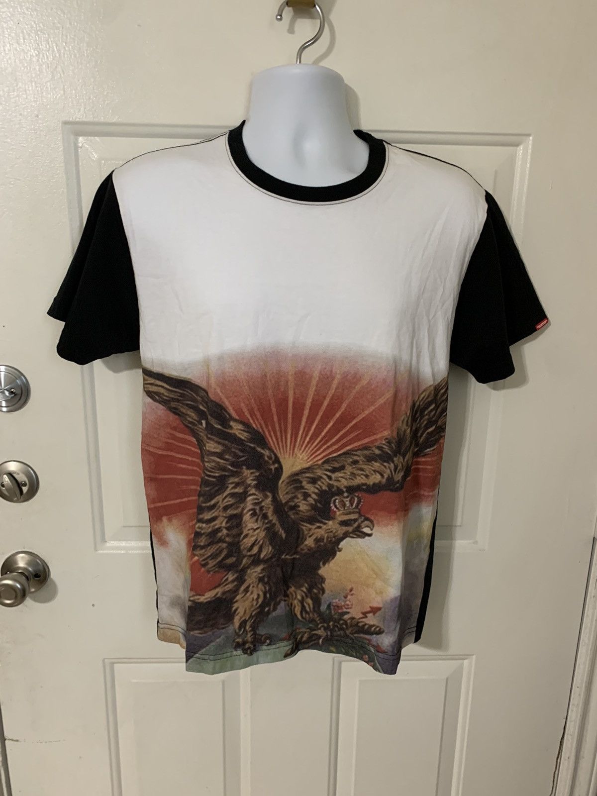 Neighborhood Great Eagle with Kings Crown graphic tee NWT Size US M / EU 48-50 / 2 - 2 Thumbnail