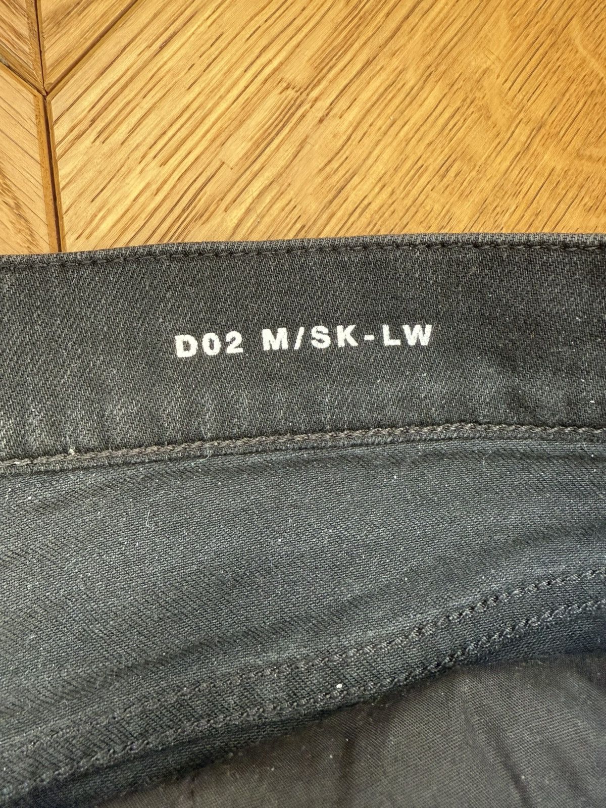 Saint Laurent Paris Saint Laurent Paris D02 distressed ripped knee jeans Size US 33 - 5 Thumbnail
